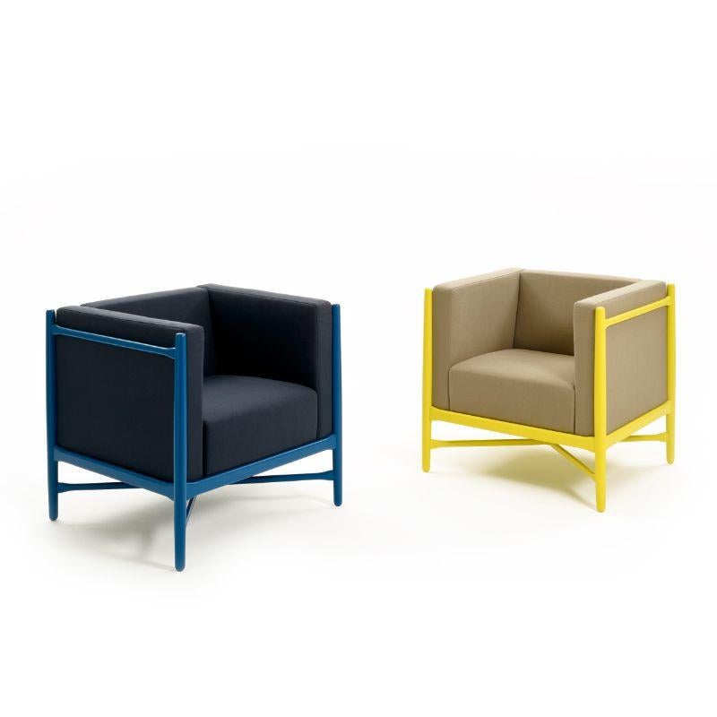 Moderno Poltrona Loka laccata Angel Blue di Colé Italia in vendita