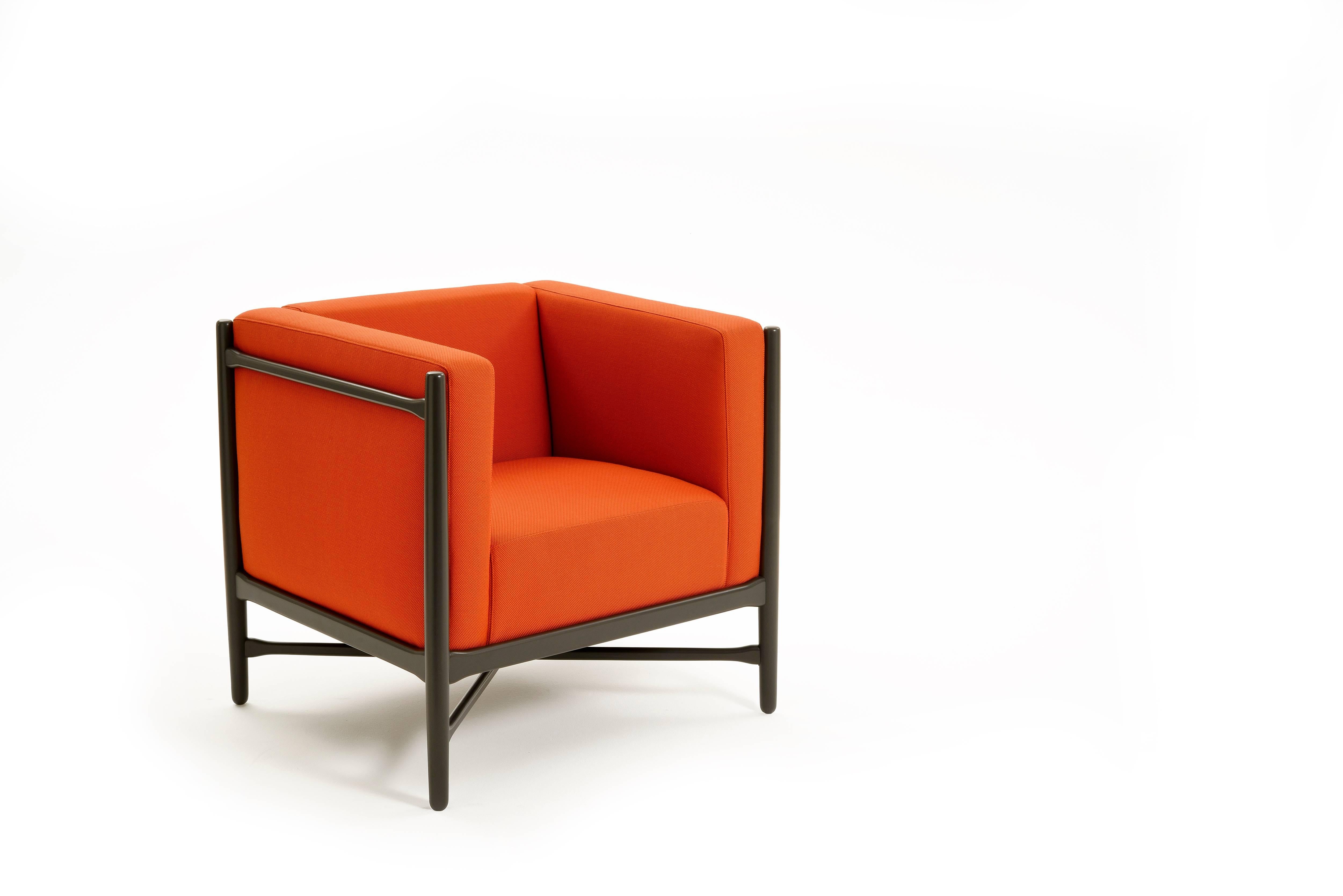 In der eleganten und harmonischen Stil-Chiffre des Duos Lorenz * Kaz findet sich wie immer eine tiefe Verbundenheit mit dem Bauhaus und dem nordischen Design, gemischt mit einem unverkennbaren 