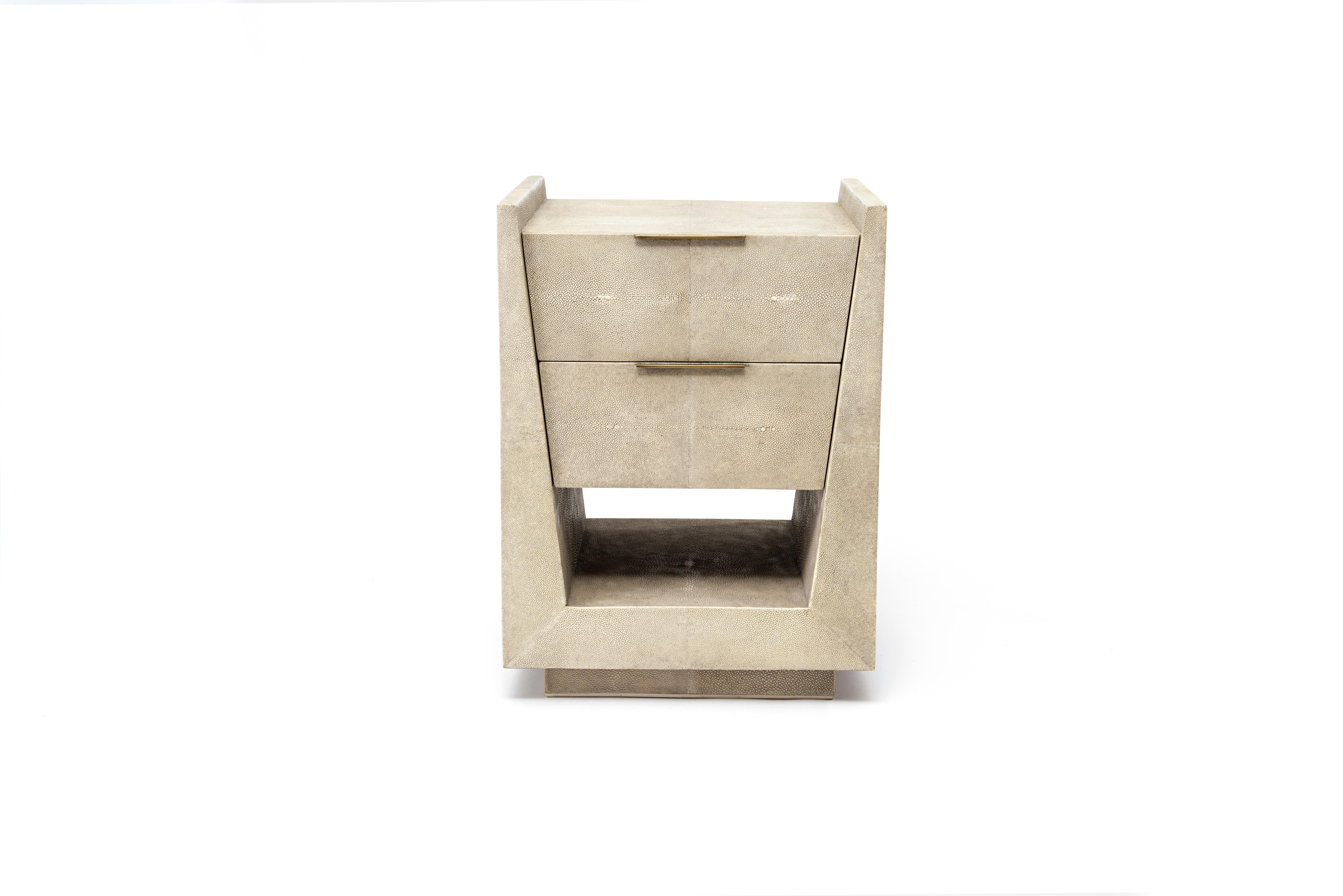 Art Deco Lola Bedside Table in Cream Shagreen and Bronze-Patina Brass by R&Y Augousti For Sale