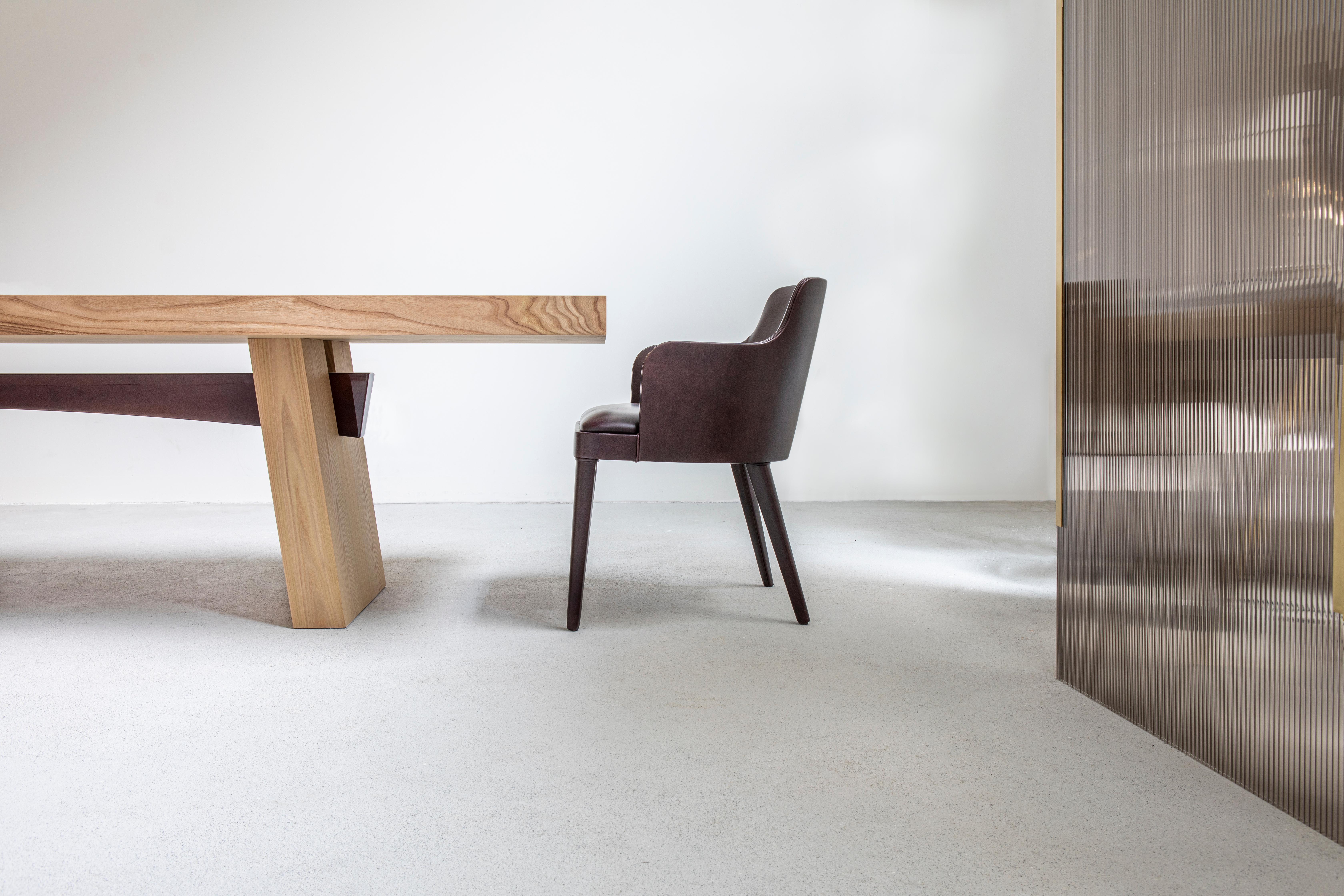 Silla Tapizada Marrón Oscuro 80 Y Madera De Haya Con Reposabrazos by Casa Casati en Nuevo estado para la venta en Geneve, CH
