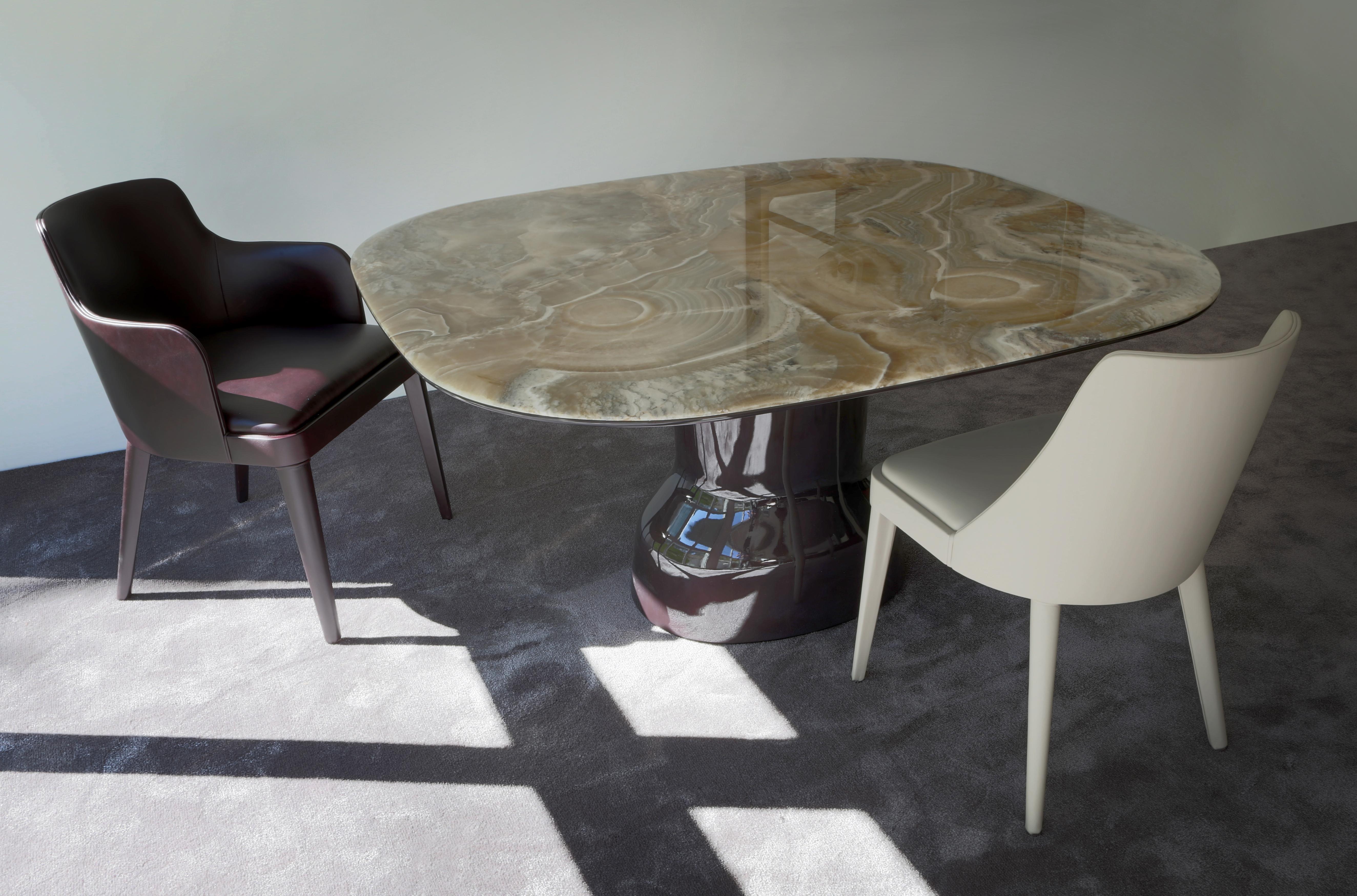 Silla Tapizada Marrón Oscuro 80 Y Madera De Haya Con Reposabrazos by Casa Casati en venta 1