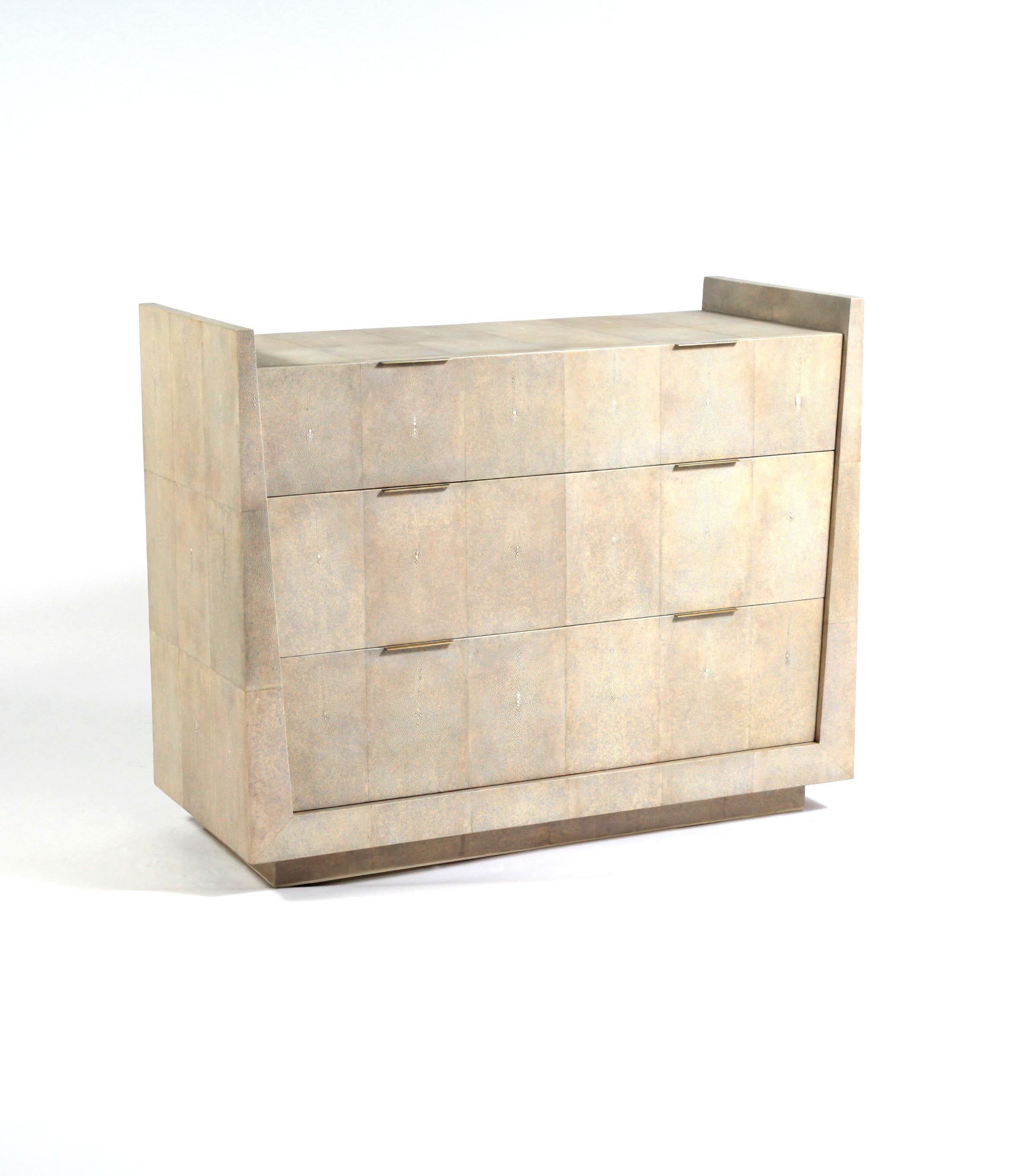 Shagreen Stingray Lola Chest of Drawers in Cream Shagreen and Bronze-Patina Brass by R&Y Augousti For Sale