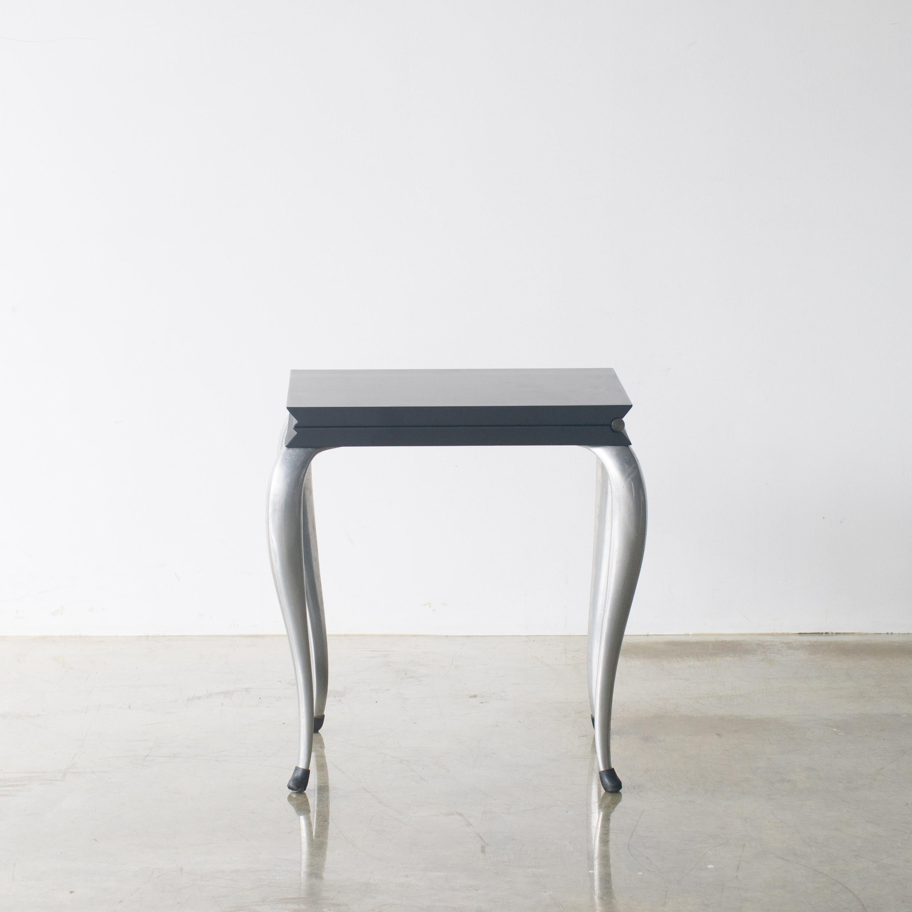 Fin du 20e siècle Lola Mundo Chaise ou tabouret Philippe Starck Driade en stock
