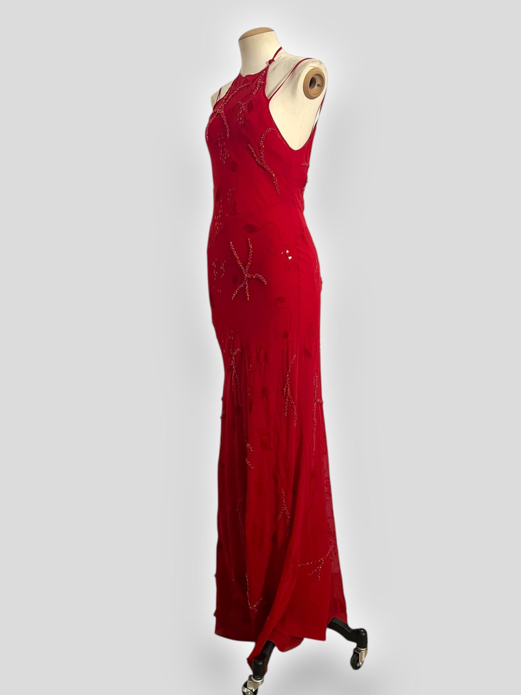 Rouge Lolita Lempicka - Robe dos nu en soie rouge perlée, printemps/été 2001 en vente
