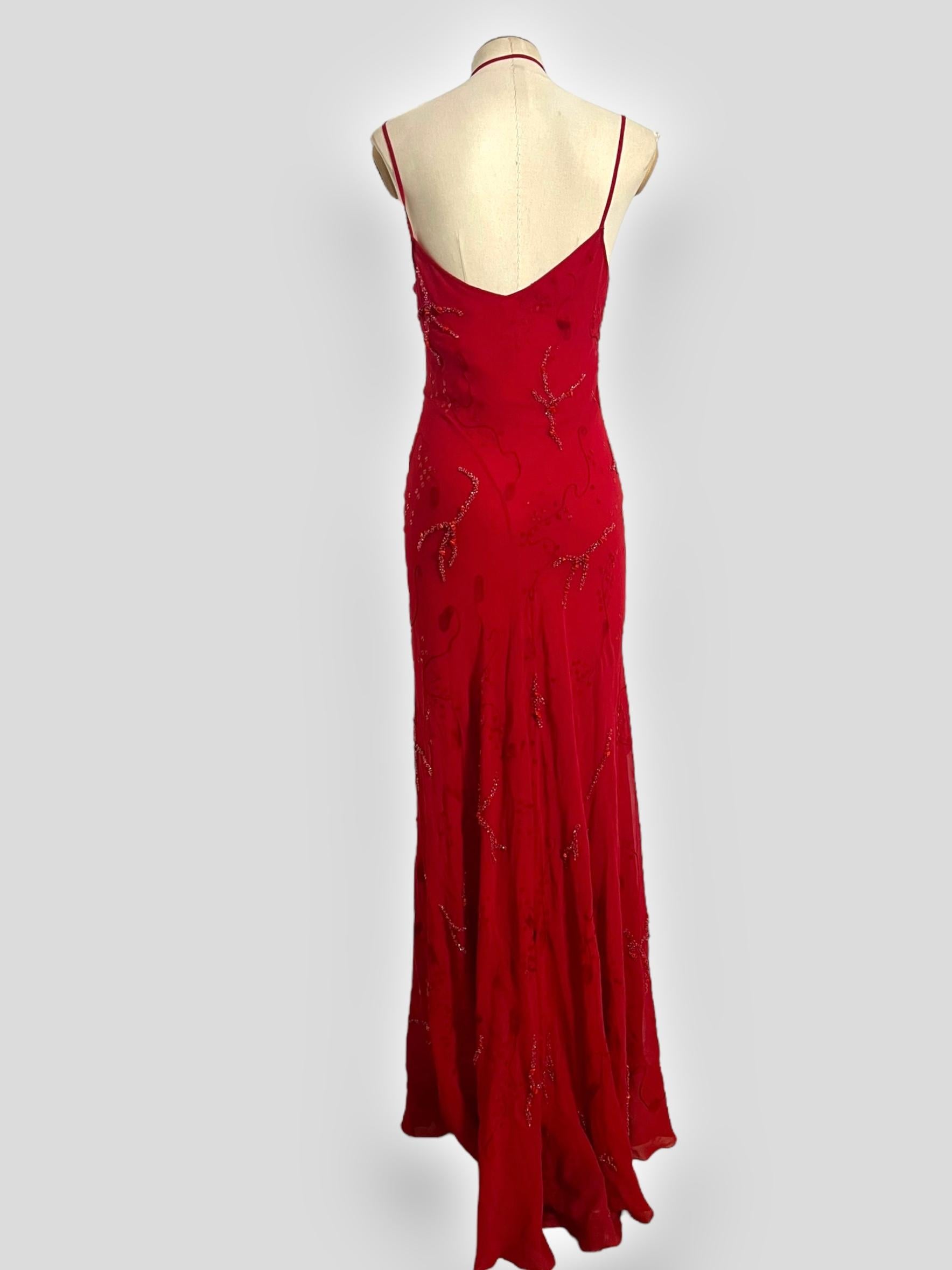 Lolita Lempicka - Robe dos nu en soie rouge perlée, printemps/été 2001 Bon état - En vente à CAPELLE AAN DEN IJSSEL, ZH