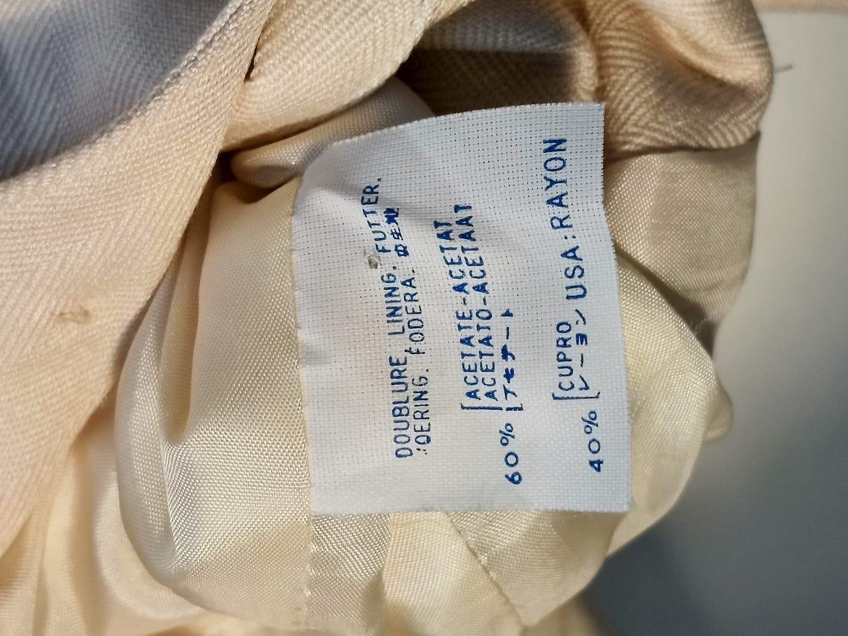 Lolita Lempicka Vintage-Blazer in Creme mit Goldknöpfen, Frankreich, 1990er Jahre im Angebot 5