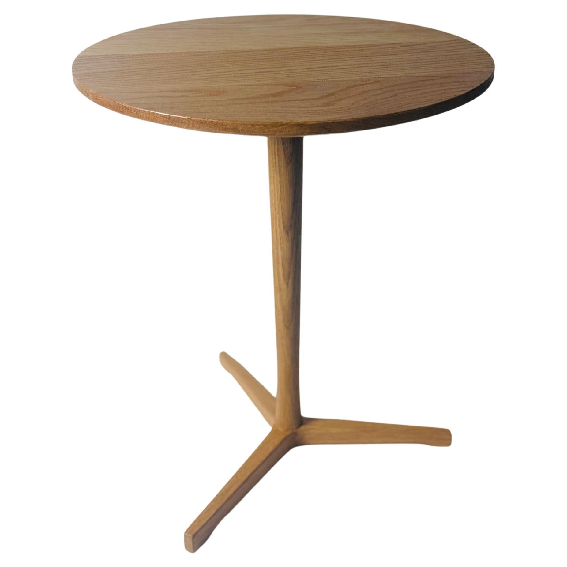 Lollipop side table in Oak For Sale