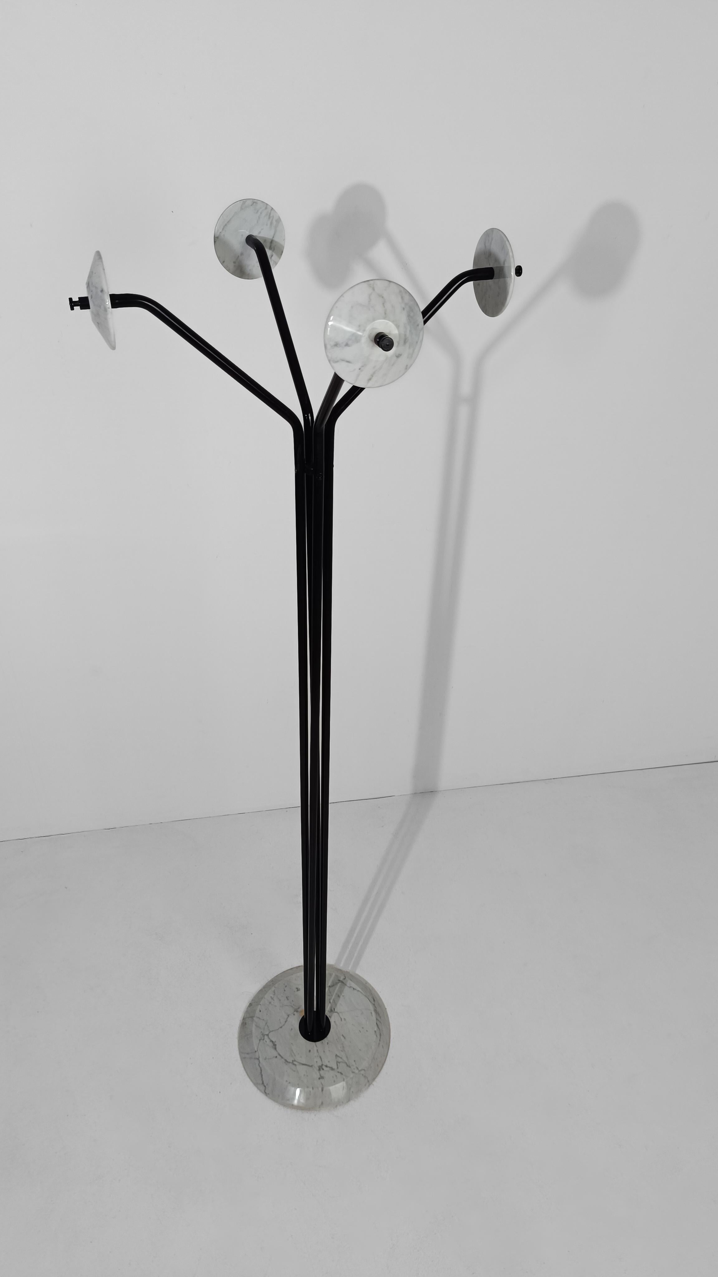 Appendiabiti modernista 