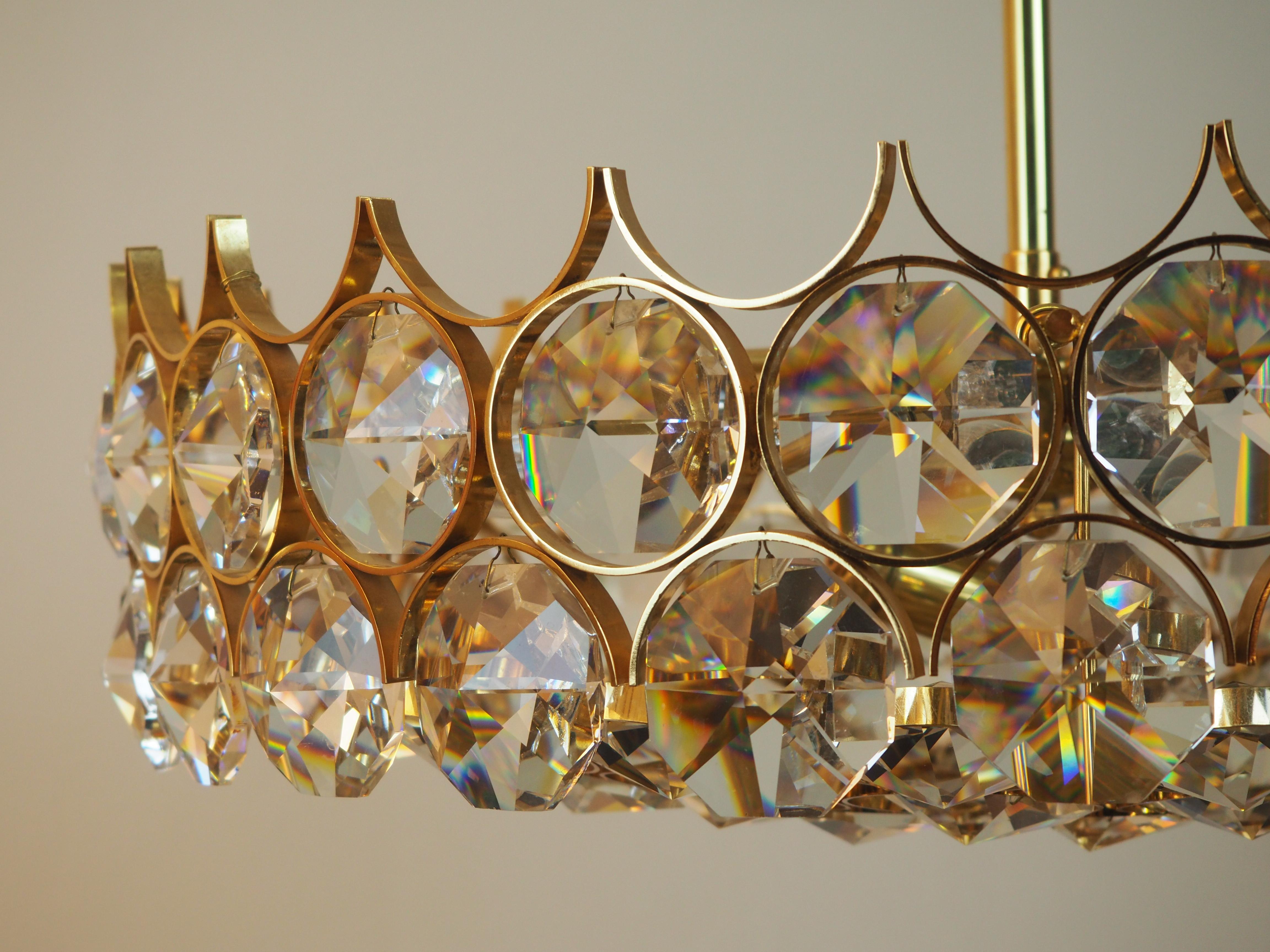 Lovely Large Gilt Brass and Crystal Chandelier by Palwa, circa 1970s For Sale 4