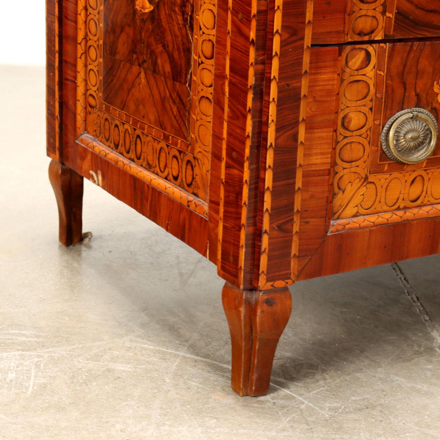 Lombard Neoclassical Chest of Drawers, Italy Last Quarter of the 18th Century 11