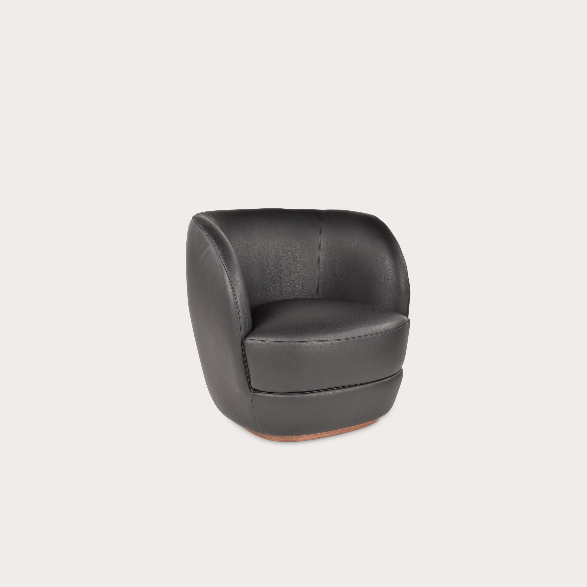 Lombard Street Club Chair by Yabu Pushelberg In New Condition For Sale In Toronto, ON