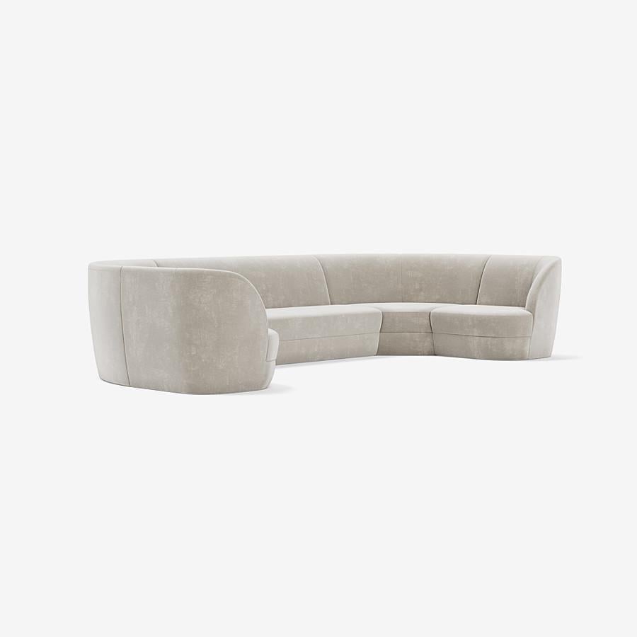 This Lombard Street Sectional by Yabu Pushelberg is composed of five modules in a U shape and is upholstered in Seaton Street nubuck leather. Seaton Street comes in 9 colorways from Germany, with a weight of 1.2-1.4mm.

The Lombard Street sectional