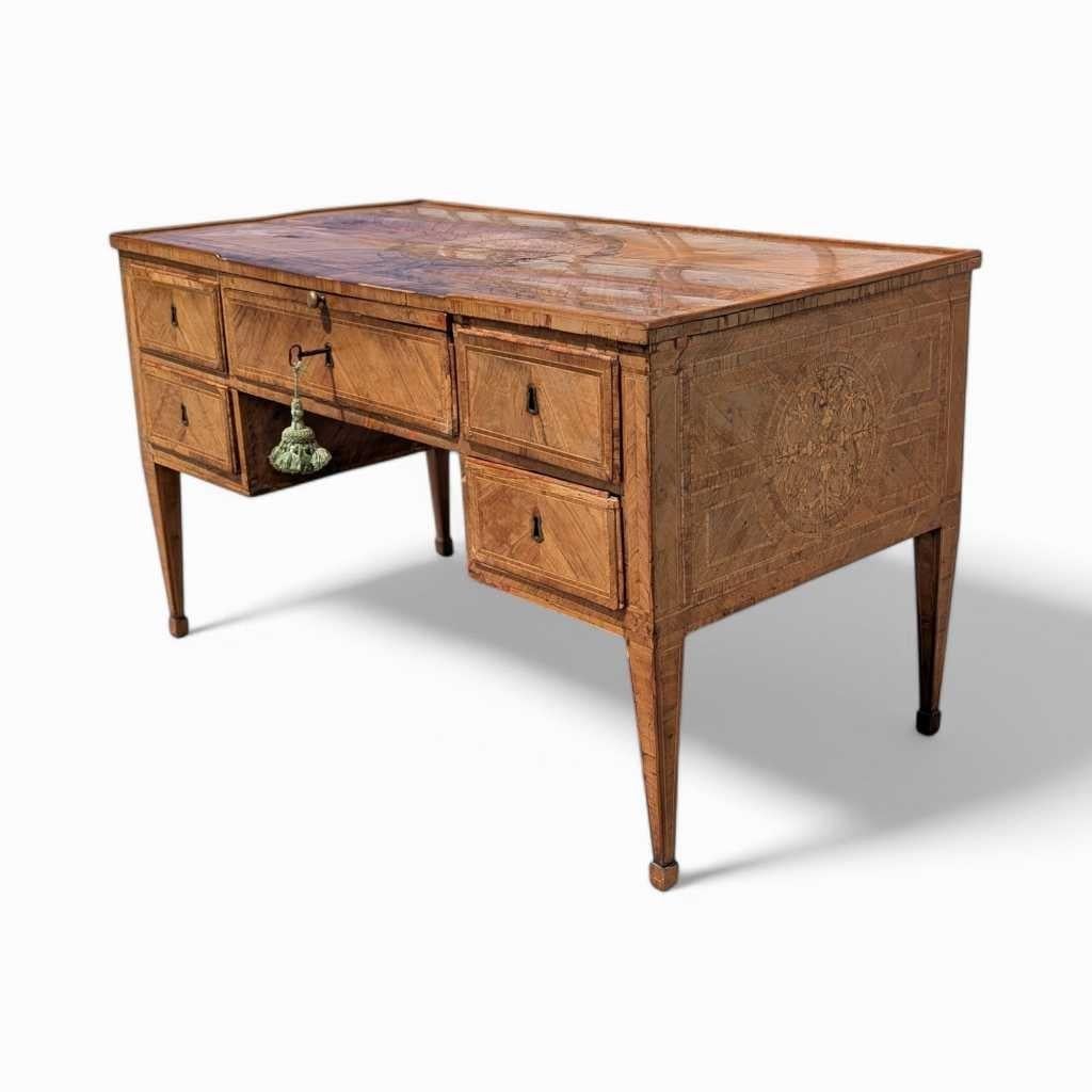 XIXe siècle Bureau lombard Louis XVI, bois ancien, Italie, vers 1800 en vente