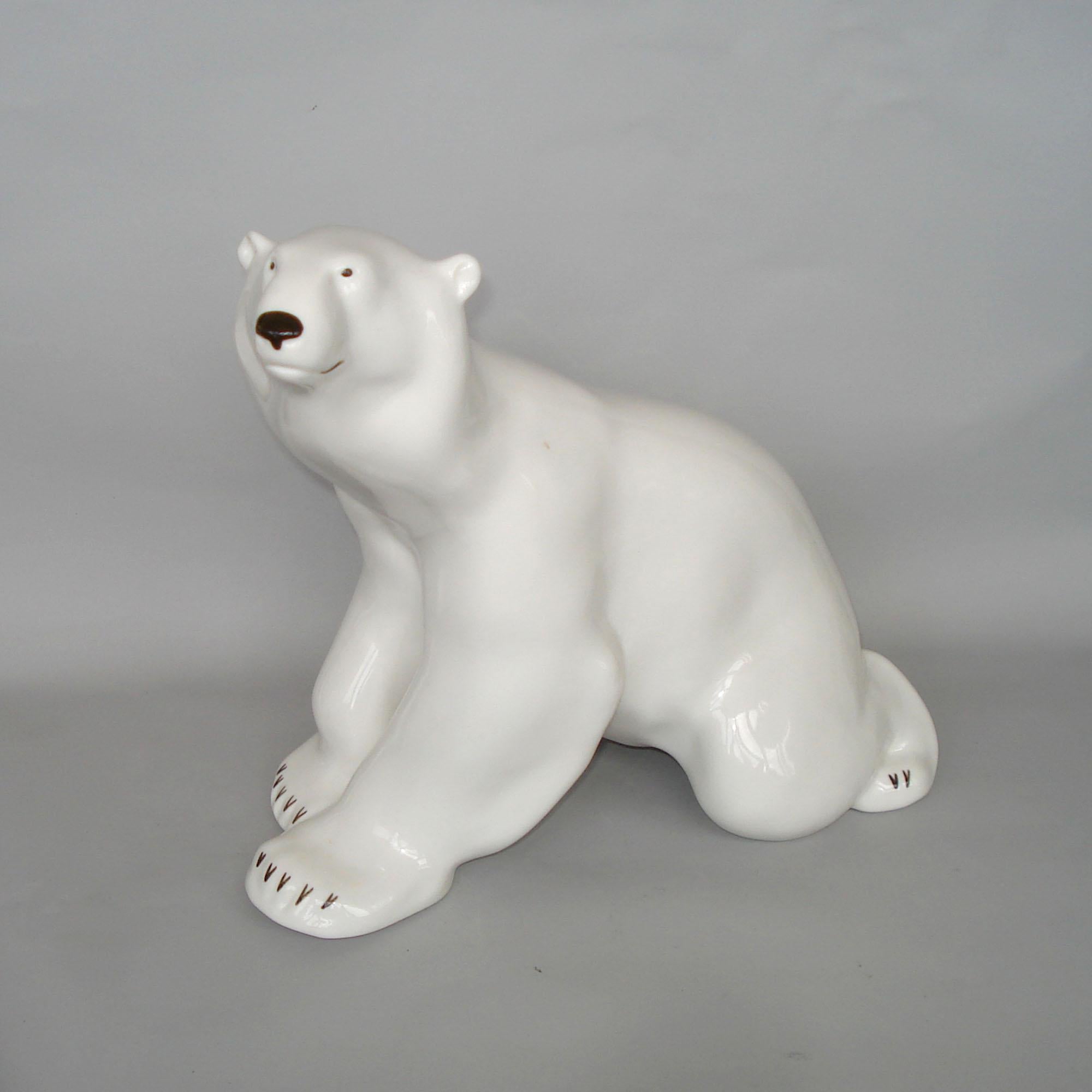 Lomonosov, années 1960, porcelaine ours polaire et deux cubes en vente 3