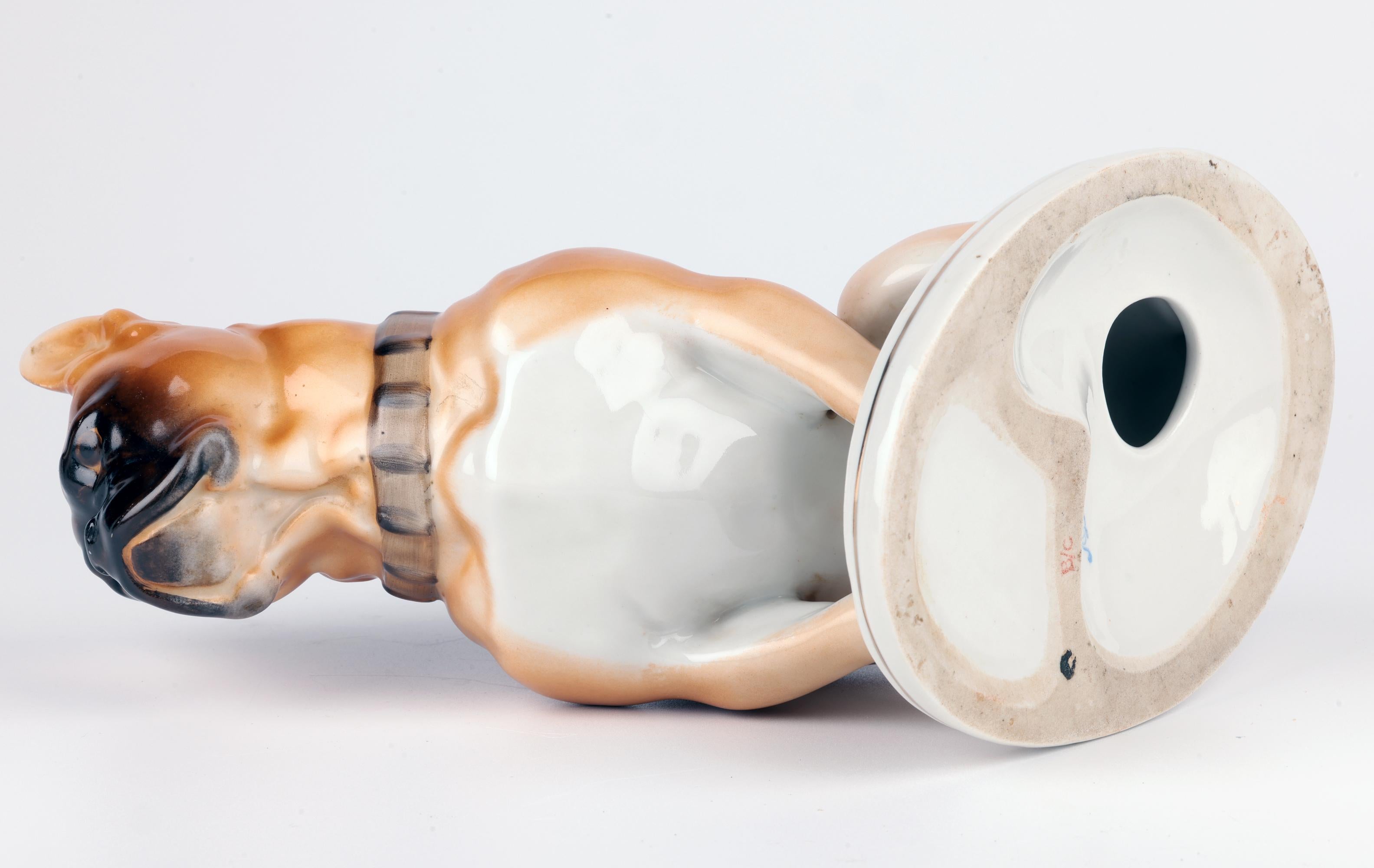 Lomonosov Porcelain Figur einer Bulldogge, handbemalt, Mitte des Jahrhunderts im Angebot 4