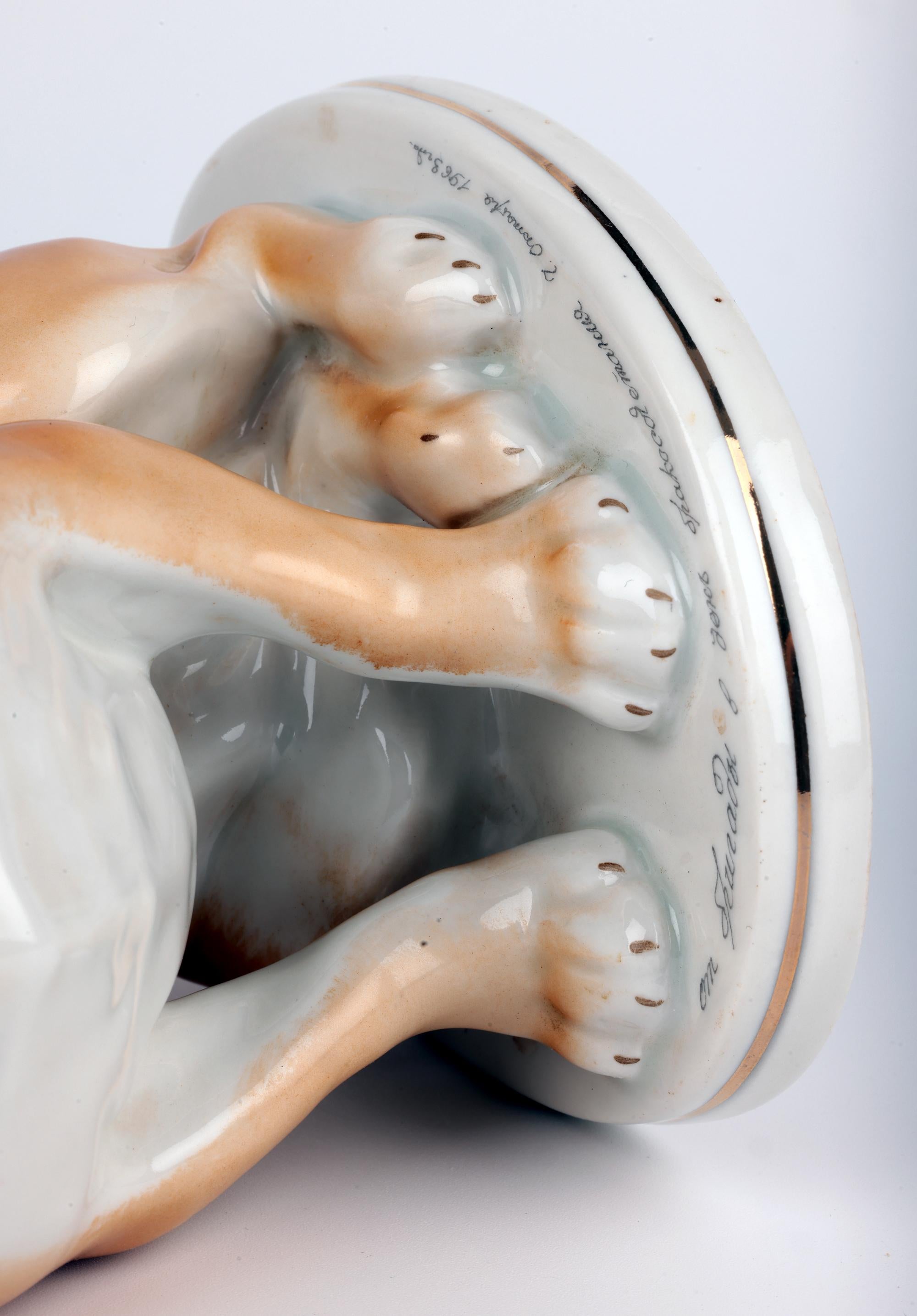 Lomonosov Porcelain Figur einer Bulldogge, handbemalt, Mitte des Jahrhunderts im Angebot 10