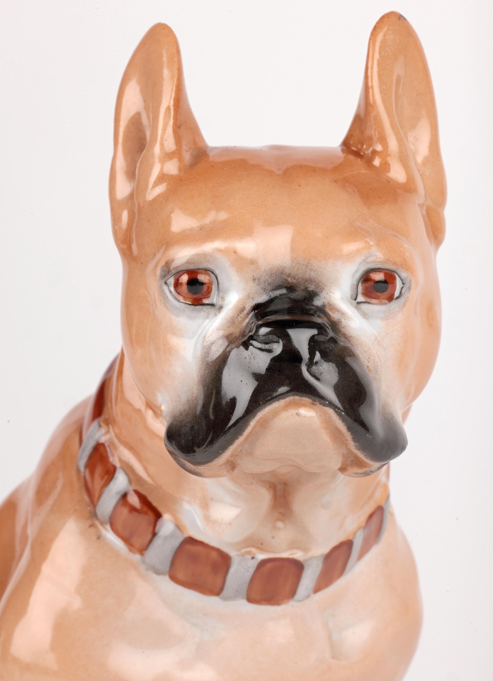 Russe Lomonosov Porcelain du milieu du siècle, peint à la main, représentant un bouledogue en vente