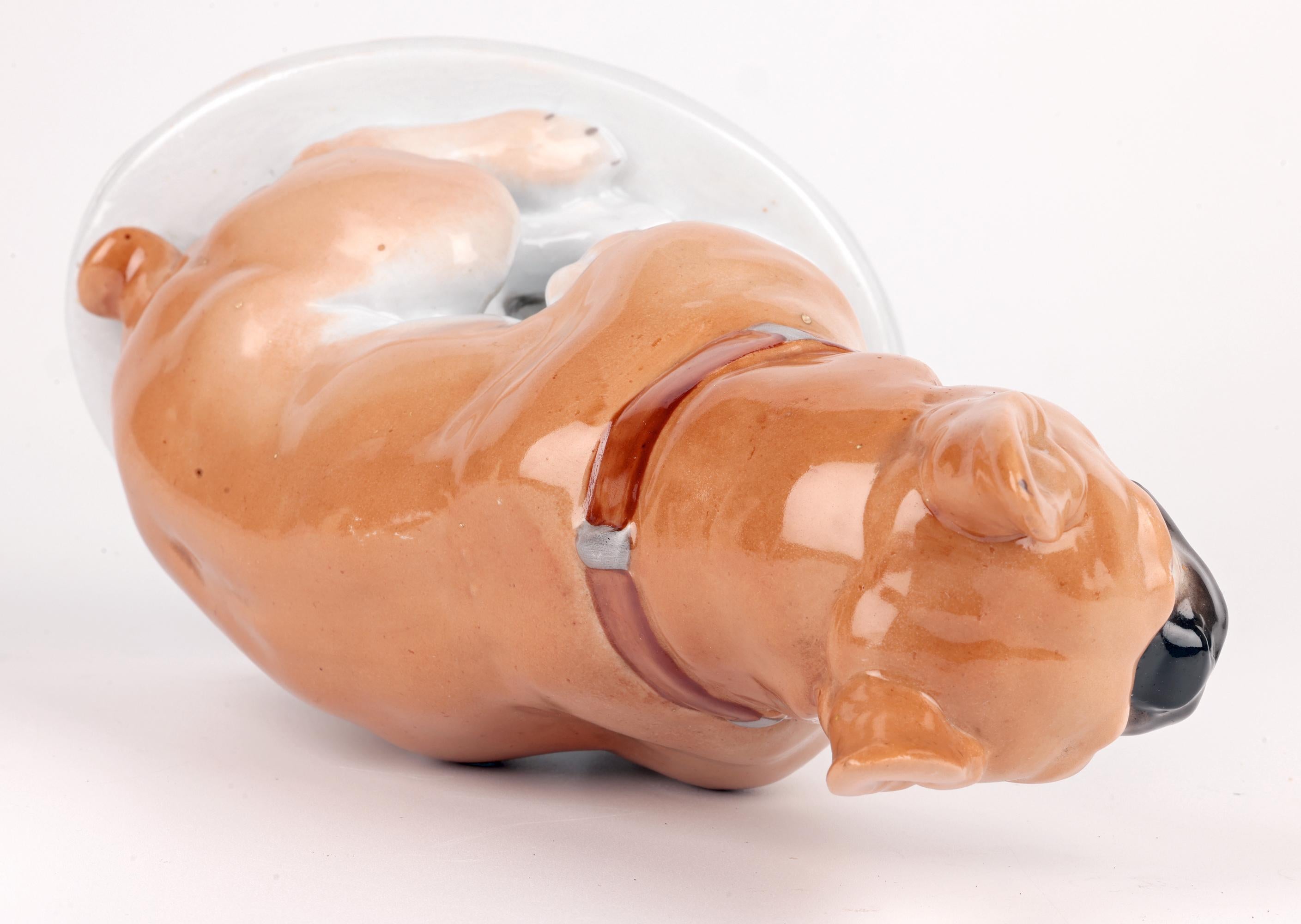 Lomonosov Porcelain du milieu du siècle, peint à la main, représentant un bouledogue en vente 1