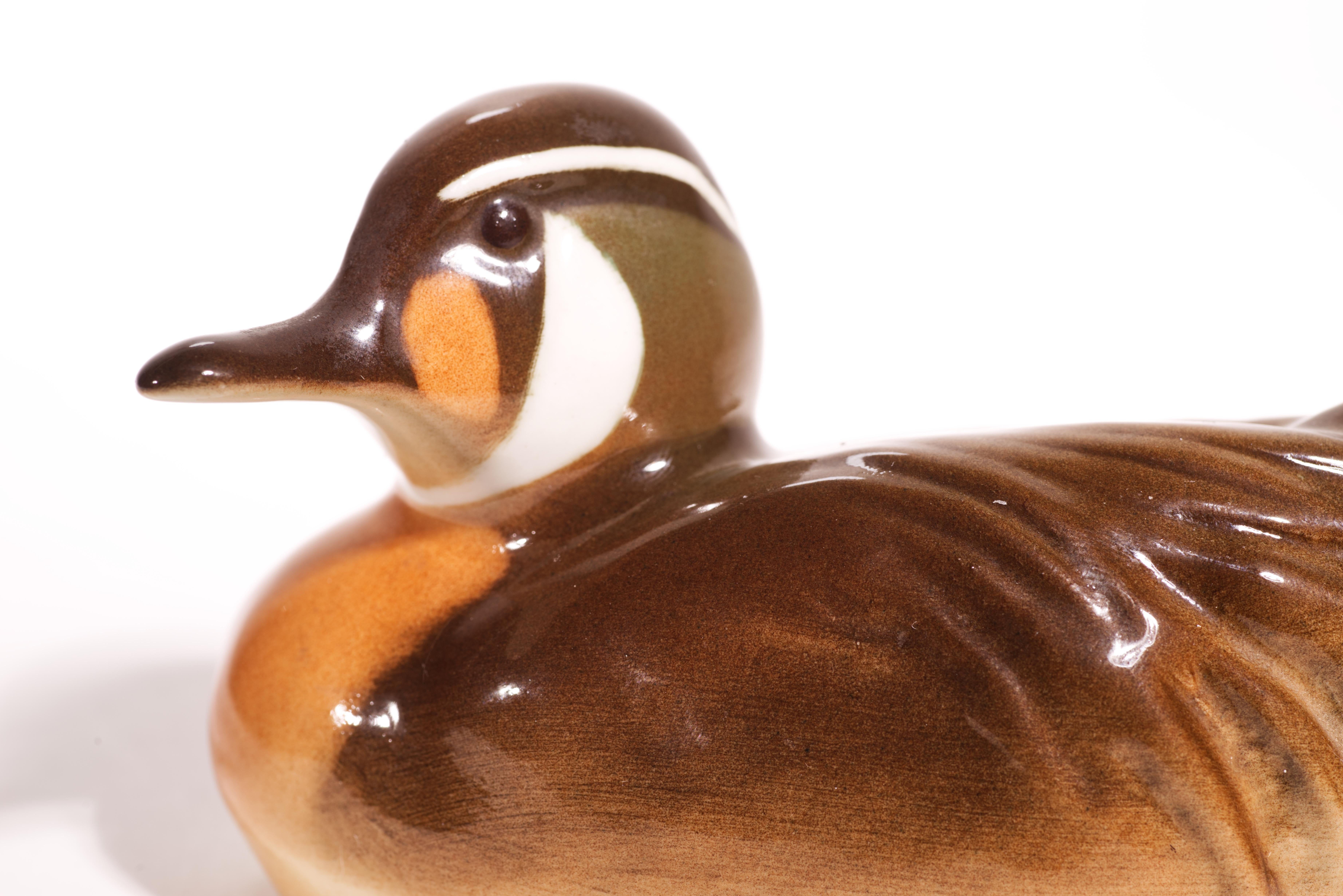 Figurilla de porcelana Lomonosov de pájaro pato, pintada a mano, 1986-1992 siglo XX en venta