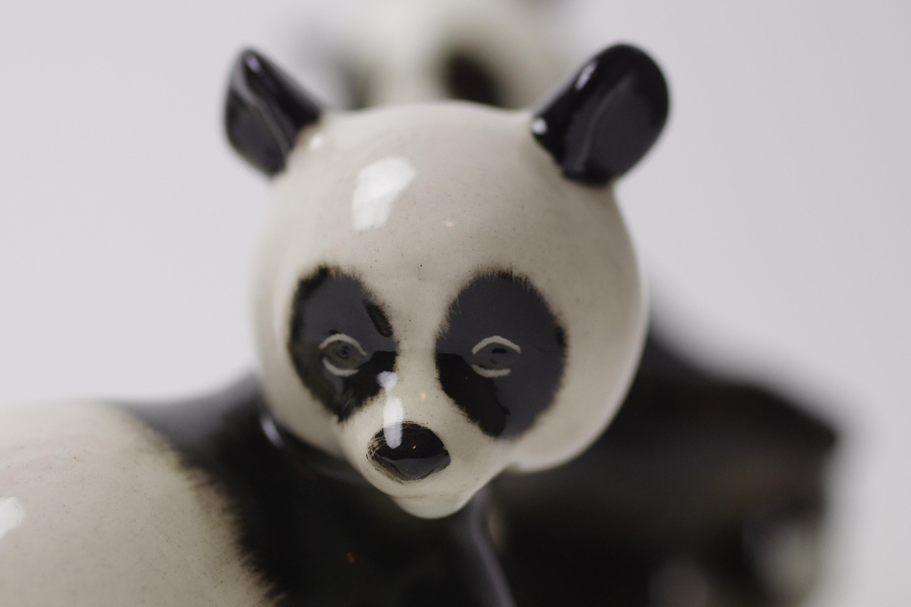 Lomonosov Porcelain Pandas In Good Condition For Sale In MAASTRICHT, LI
