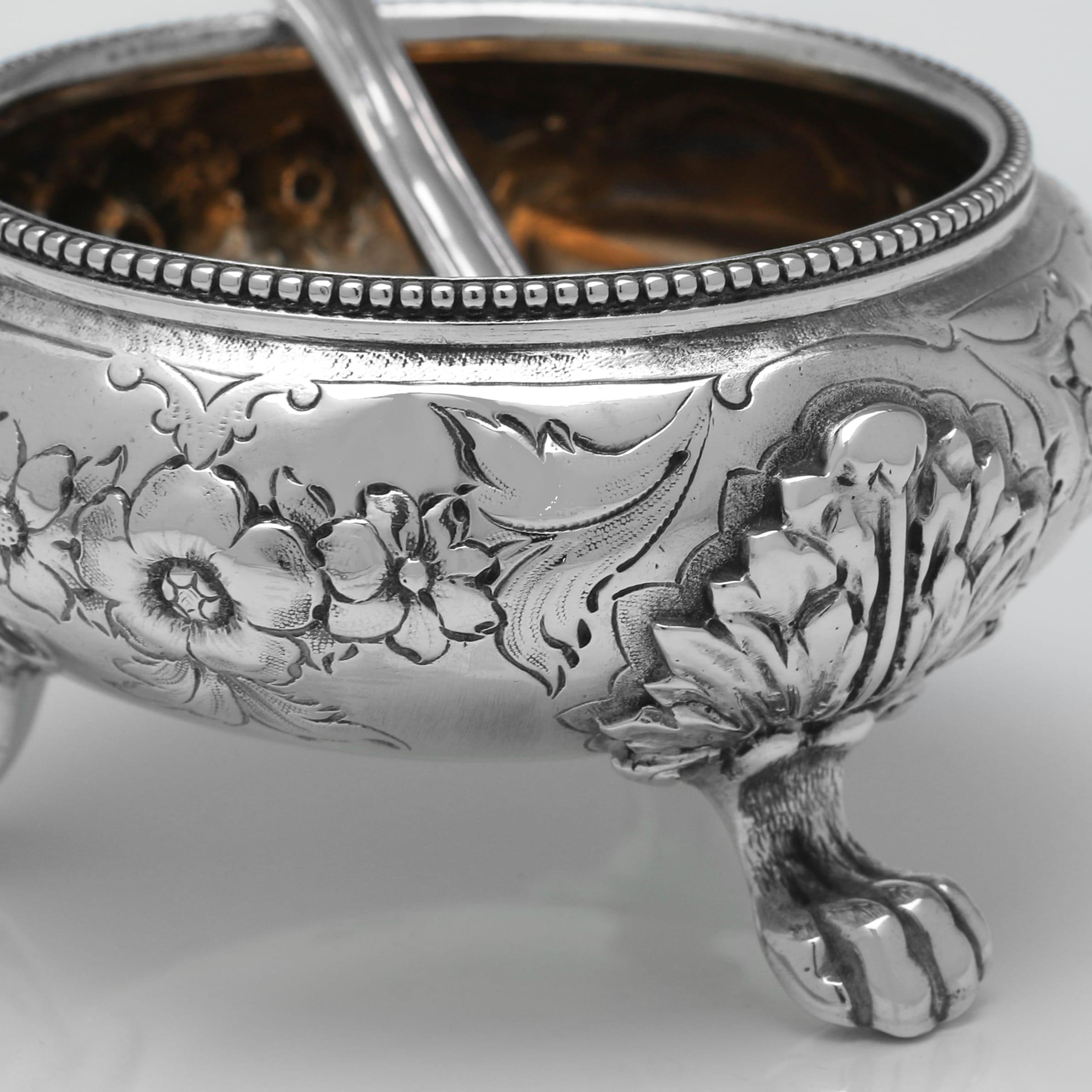 Salières et cuillères anciennes en argent sterling de Londres par Goldsmiths Alliance 1880 Bon état - En vente à London, London