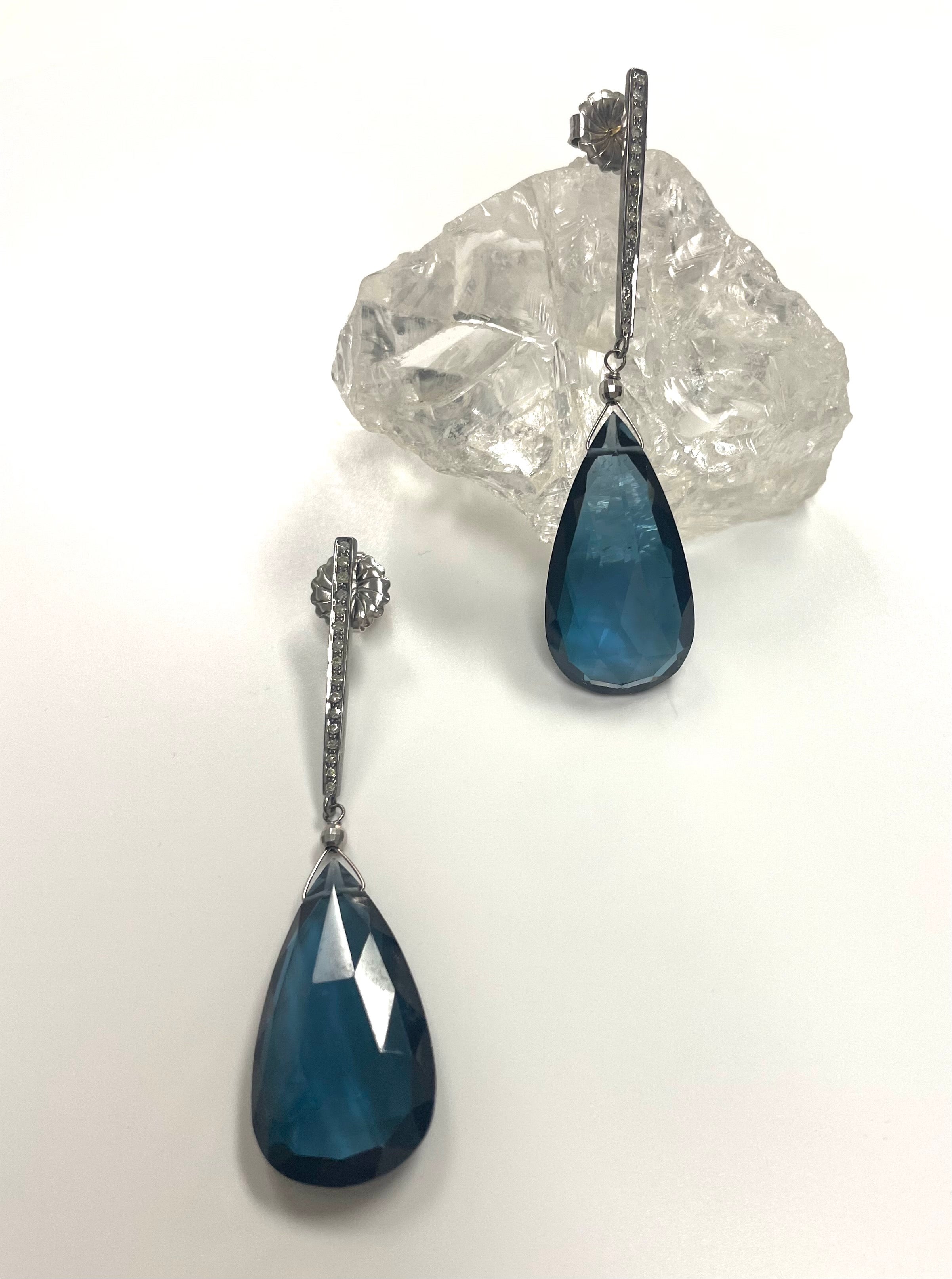 London Blue Quartz and Diamond Paradizia Earrings In New Condition For Sale In Laguna Beach, CA