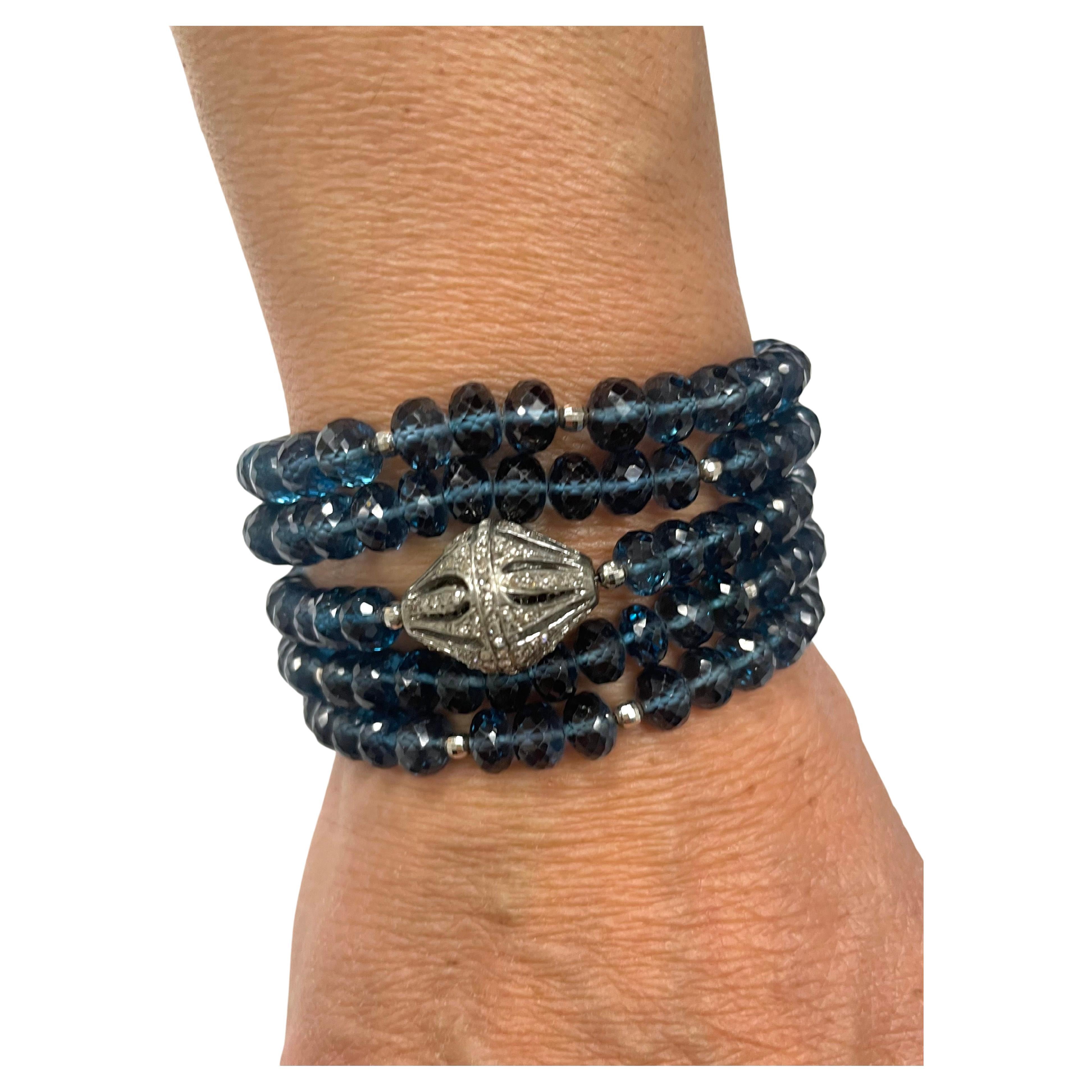 Mehrreihiges Londoner Armband aus blauem Quarz und Diamanten (Kunsthandwerker*in) im Angebot