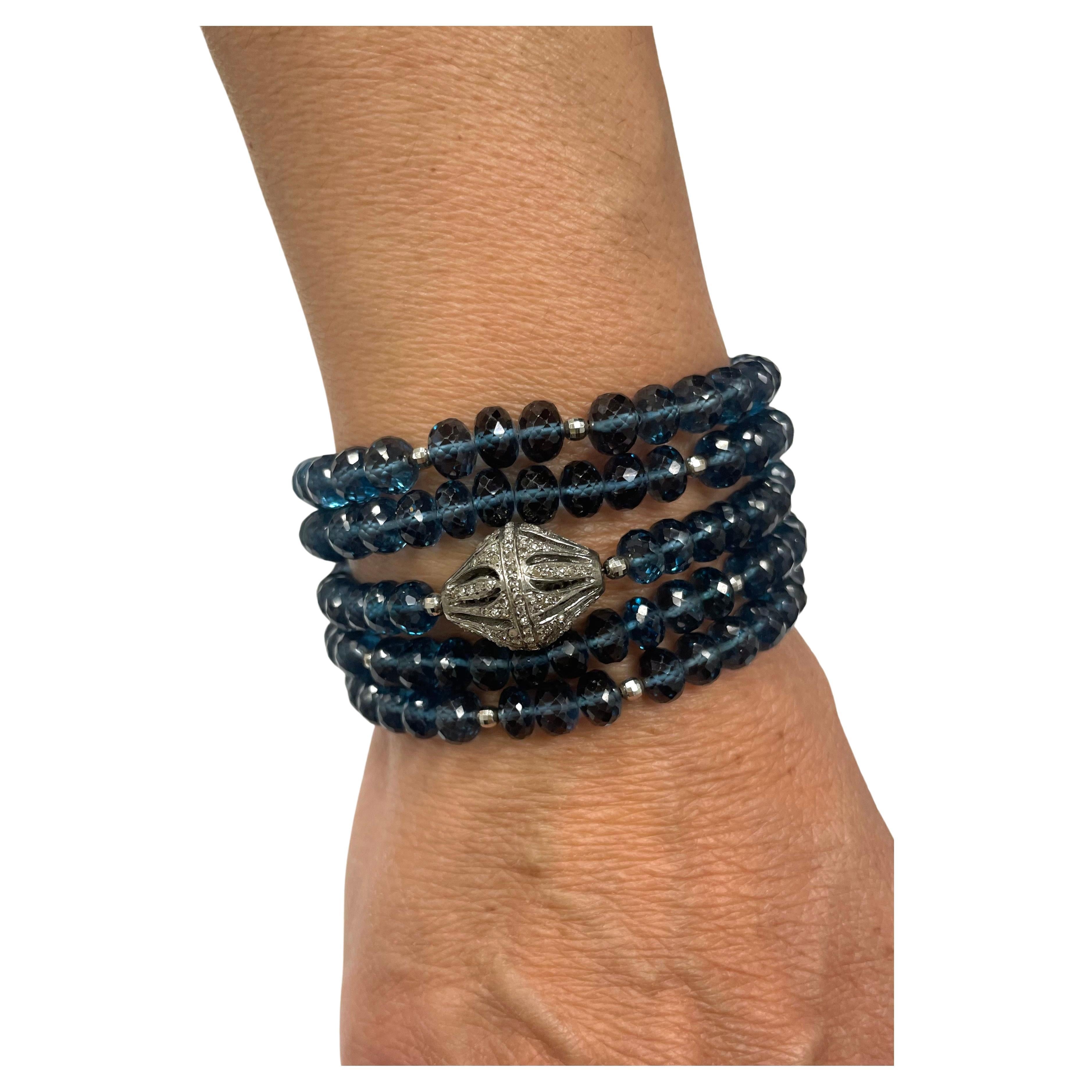 Mehrreihiges Londoner Armband aus blauem Quarz und Diamanten im Angebot 8