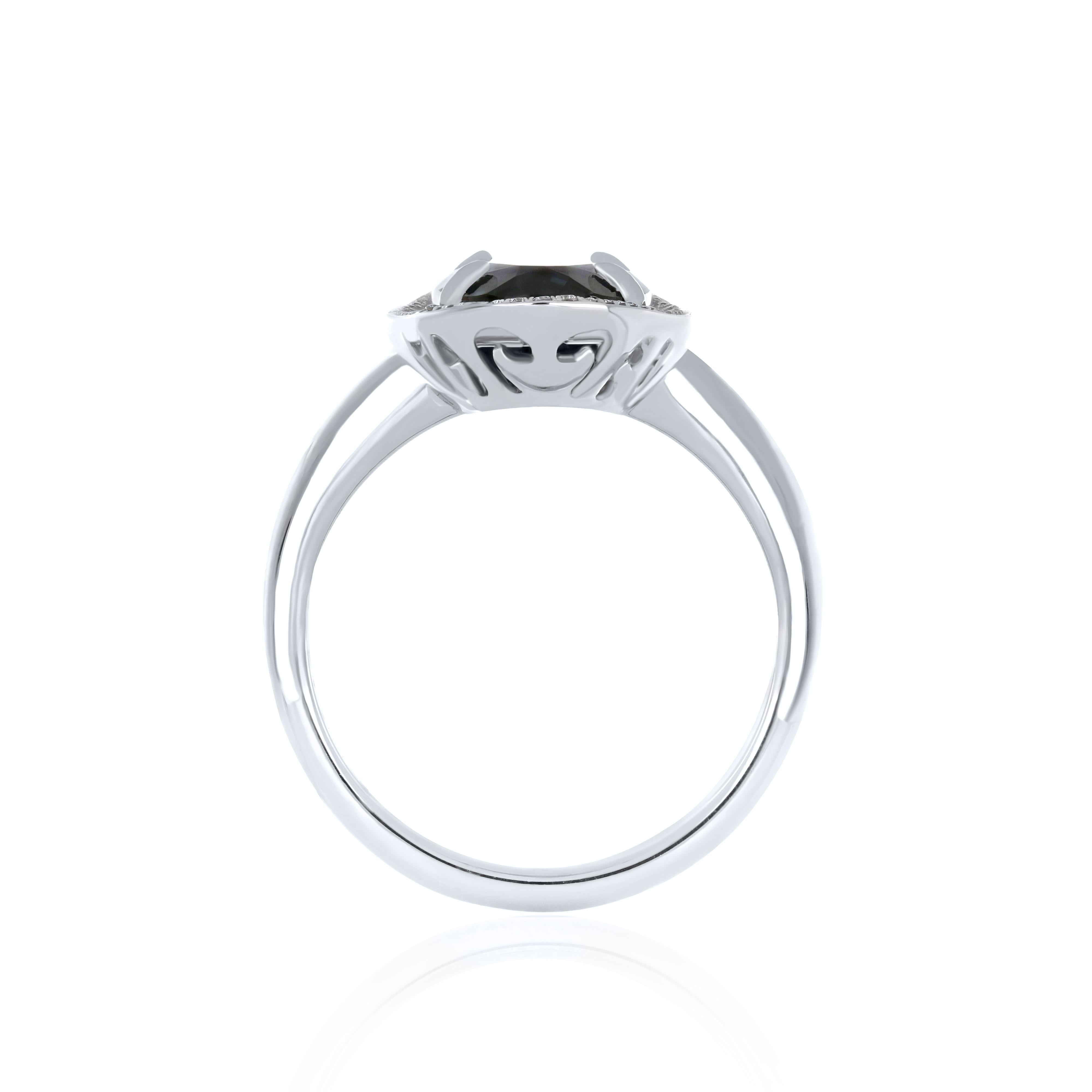 For Sale:  London Blue Topaz and Diamond 14Karat White Gold Beautiful Anniversary Gift Ring 5