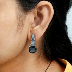 Londoner Blautopas-Baumel-Ohrringe aus 14k Weißgold