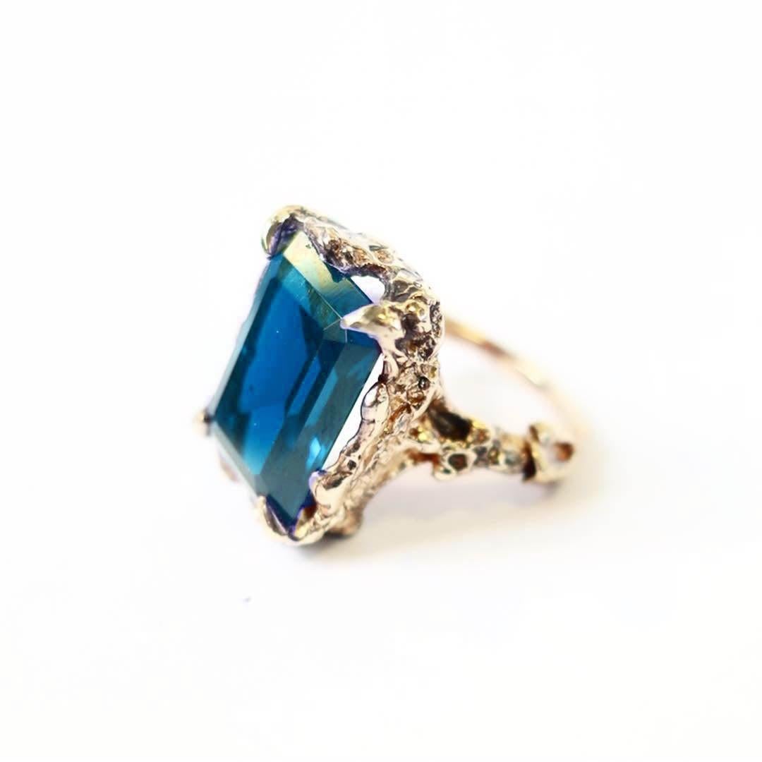 For Sale:  London Blue Topaz Gold Gothic Cocktail Ring 4