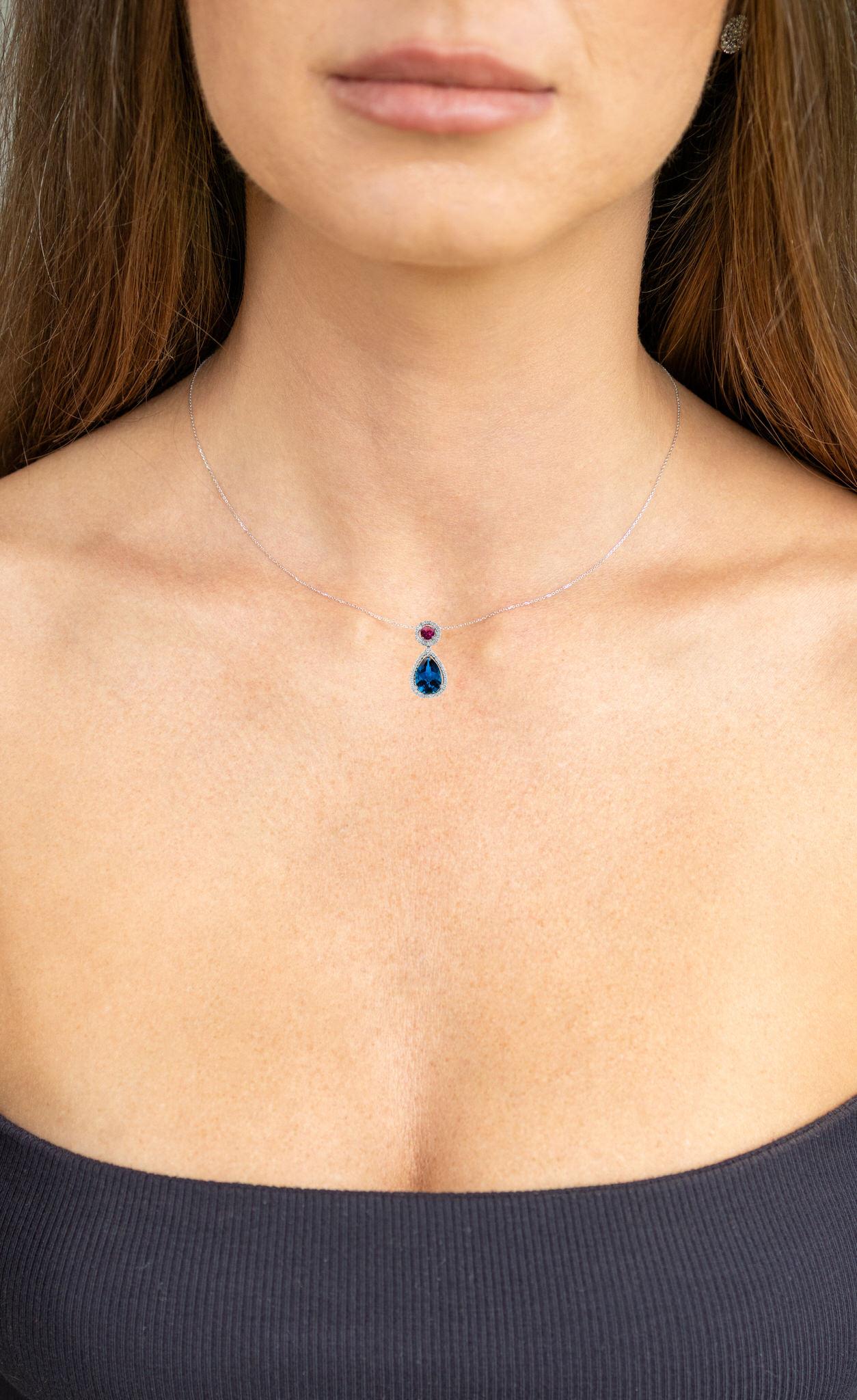 Contemporary London Blue Topaz Pendant Necklace Rhodolite Diamonds 2.9 Carats 18K White Gold For Sale