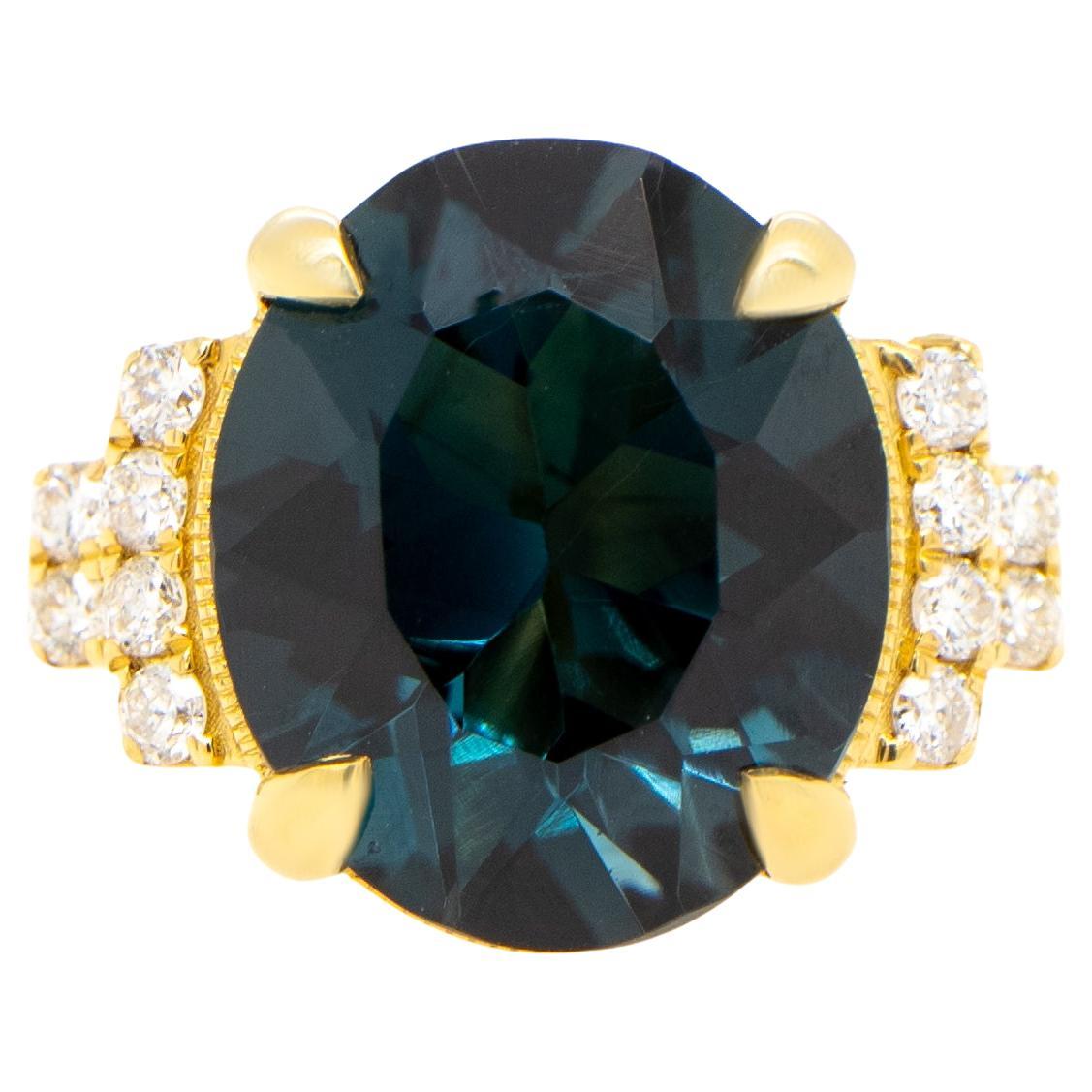 London Blue Topaz Ring Diamond Setting 4.7 Carats 18K Yellow Gold For Sale