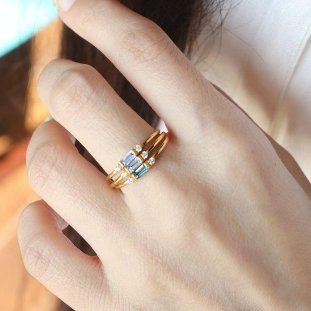 Artisan London Blue Topaz Ring, Elegant 18 Karat Gold Ring, Tiny Ring, Baguette Ring For Sale