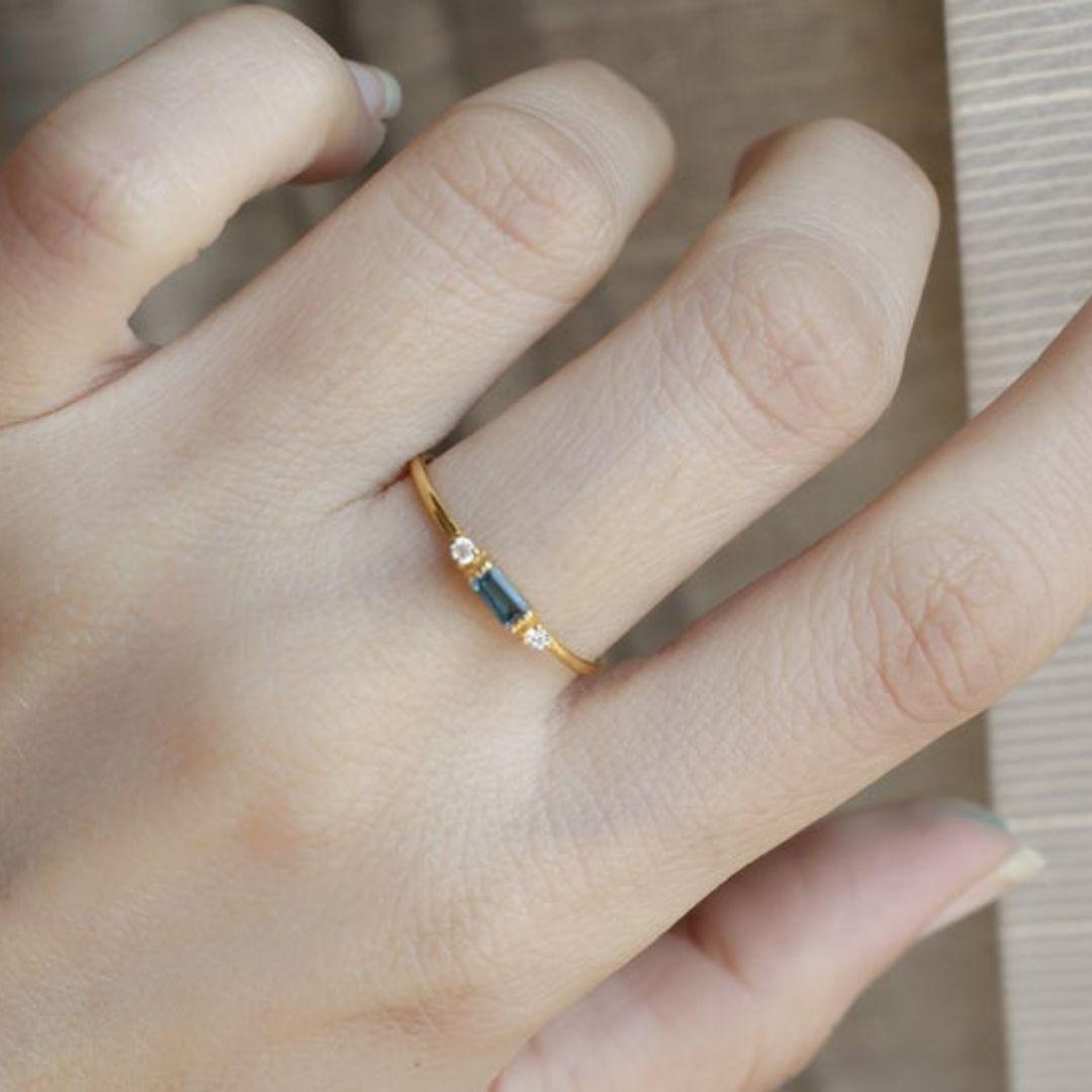 Baguette Cut London Blue Topaz Ring, Elegant 18 Karat Gold Ring, Tiny Ring, Baguette Ring For Sale
