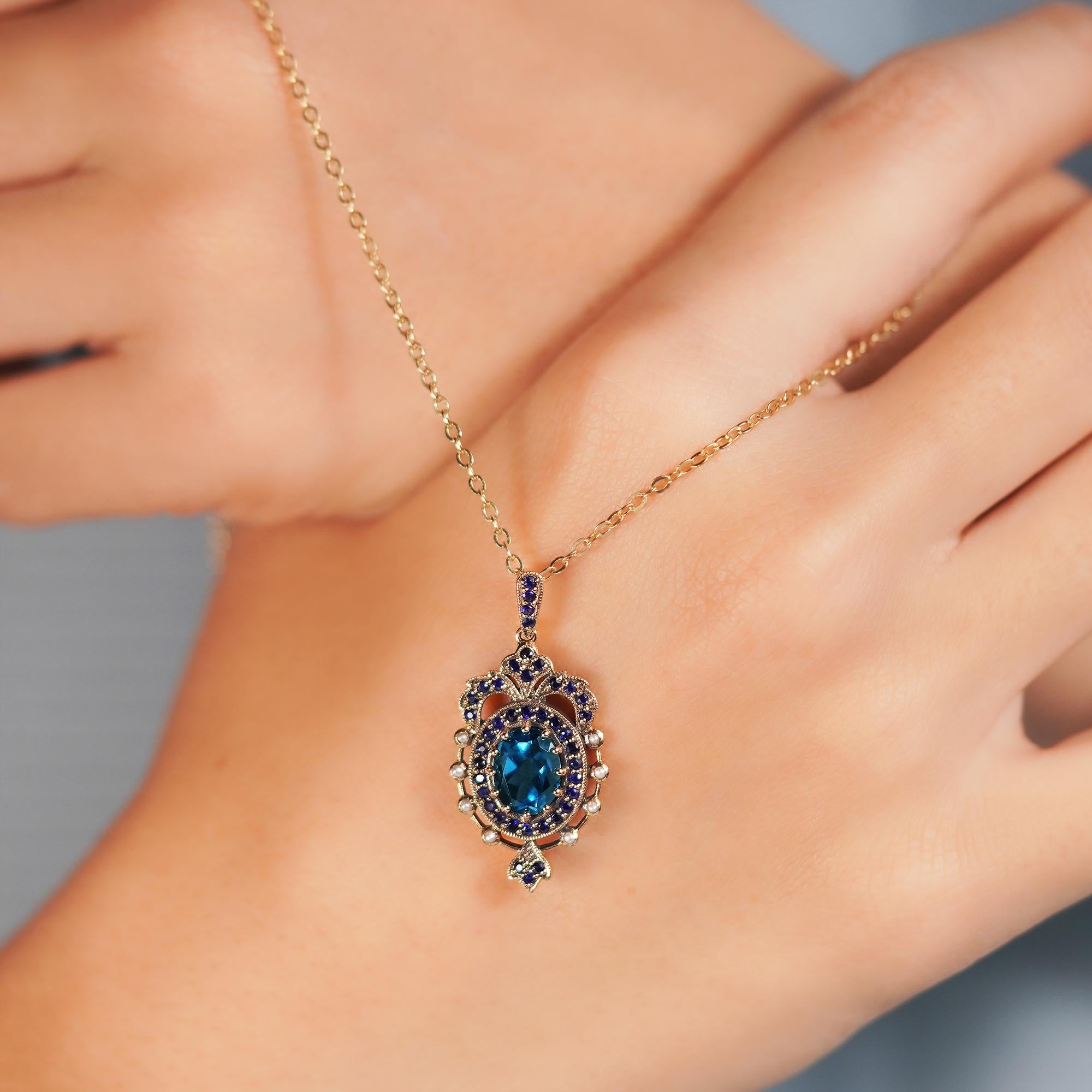 Ciondolo in stile vintage in oro massiccio 9K con perla e zaffiro Topazio Blu di Londra in vendita 1