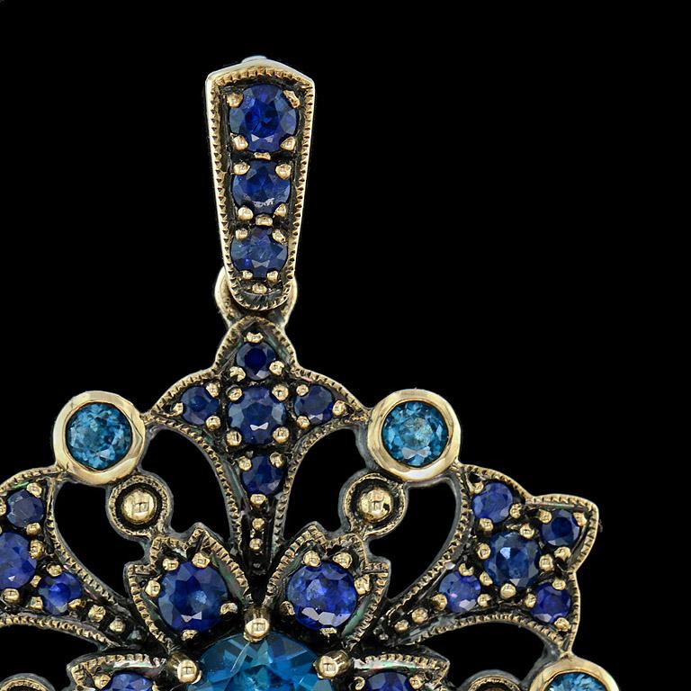 Women's London Blue Topaz Sapphire Vintage Style Floral Pendant in 14K Yellow Gold For Sale