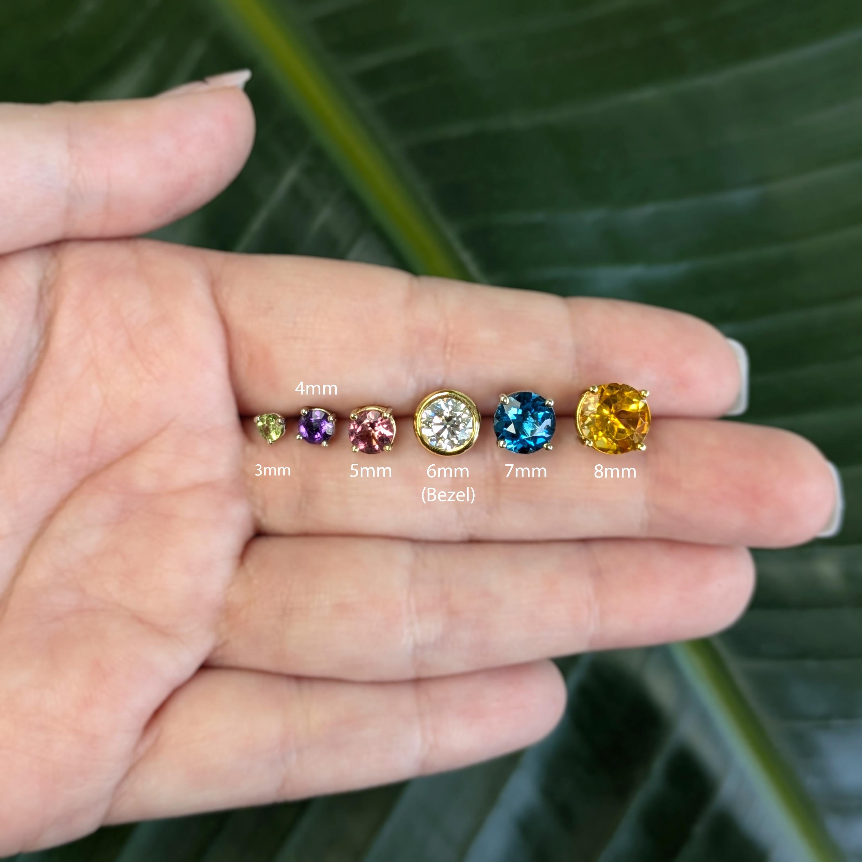 Moderne Clous d'oreilles solitaires London en or massif 14 carats, taille émeraude 6 x 4 mm en vente