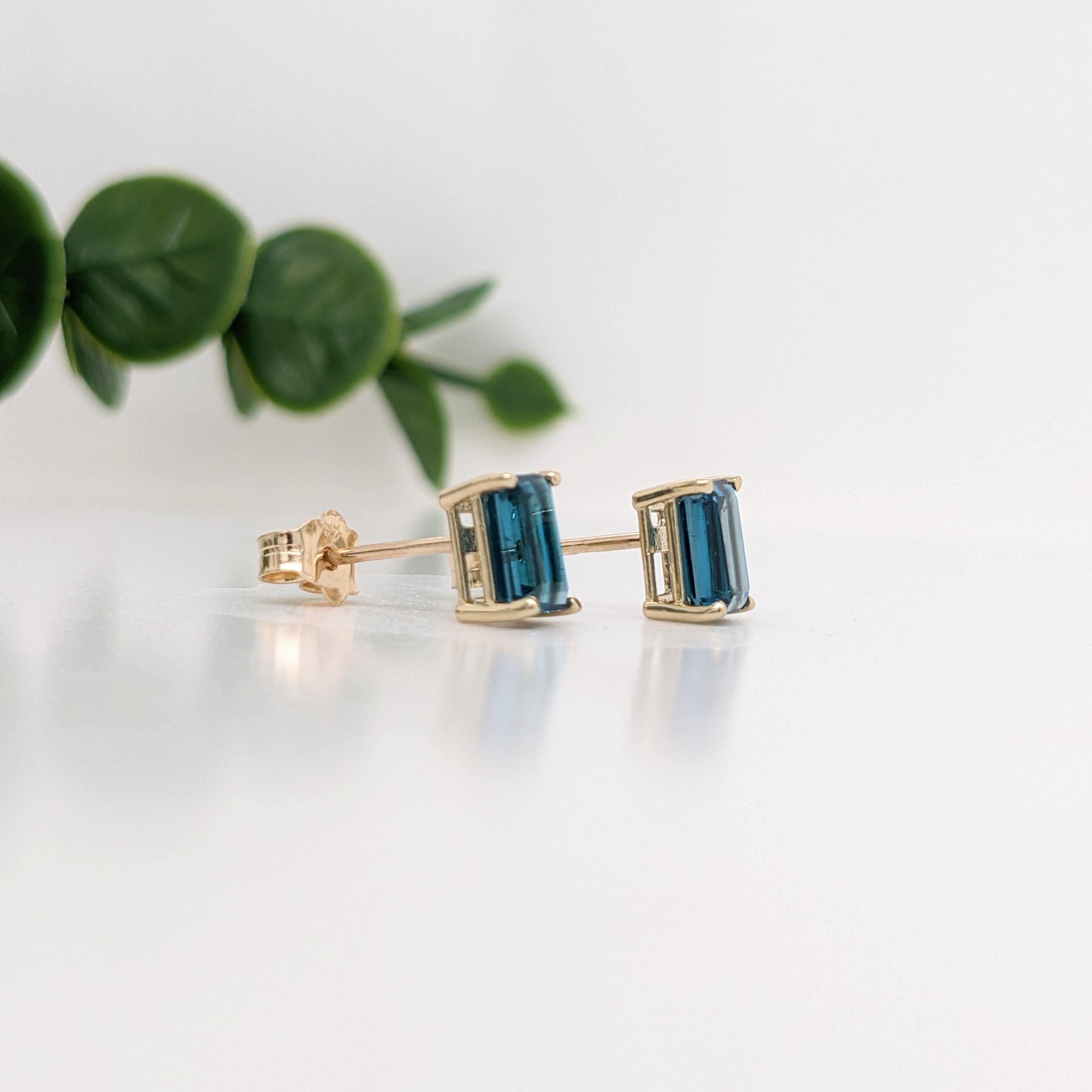 Clous d'oreilles solitaires London en or massif 14 carats, taille émeraude 6 x 4 mm Neuf - En vente à Columbus, OH