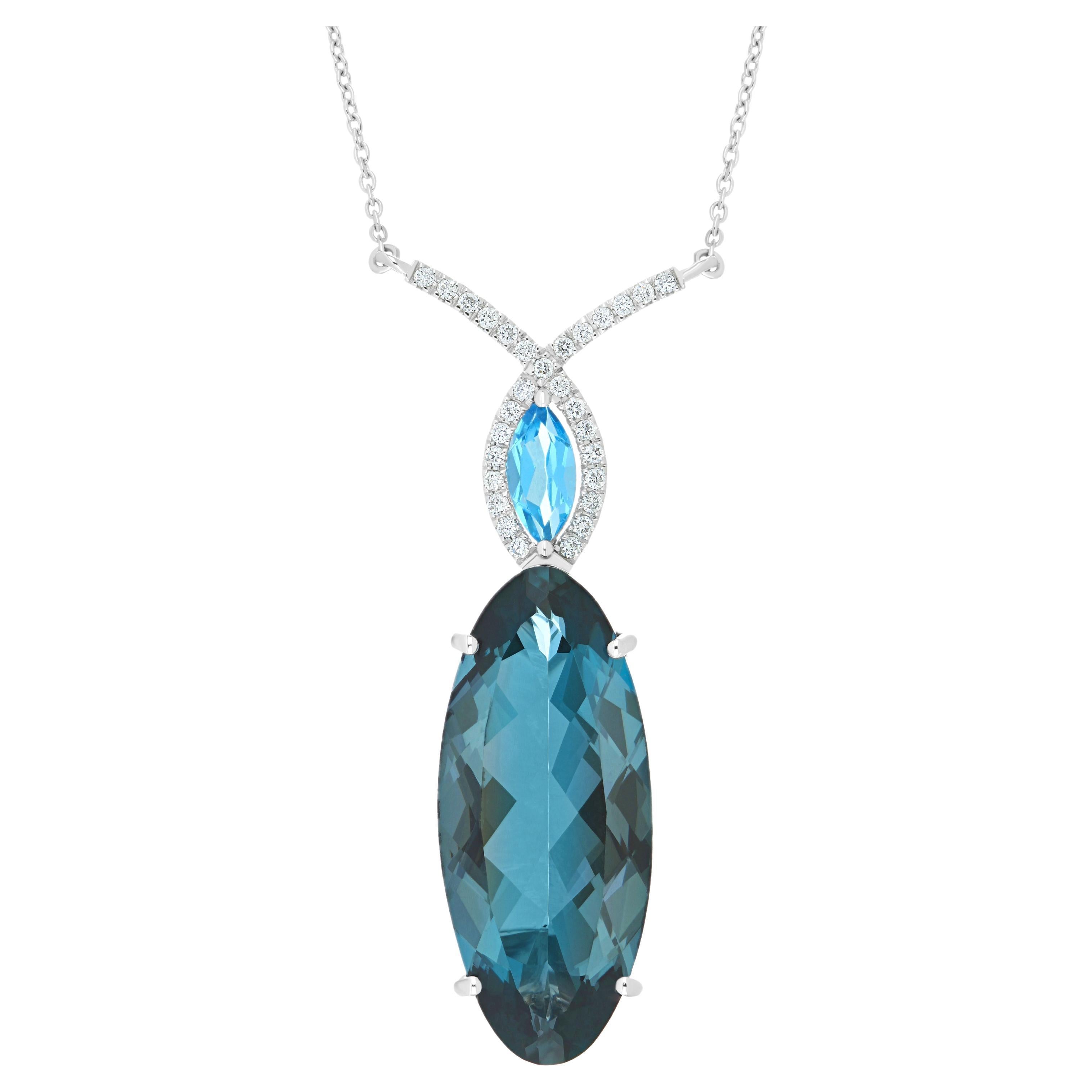Londoner blauer Topas, Schweizer blauer Topas und Diamant-Anhänger aus 18 Karat Weißgold mit Kette
