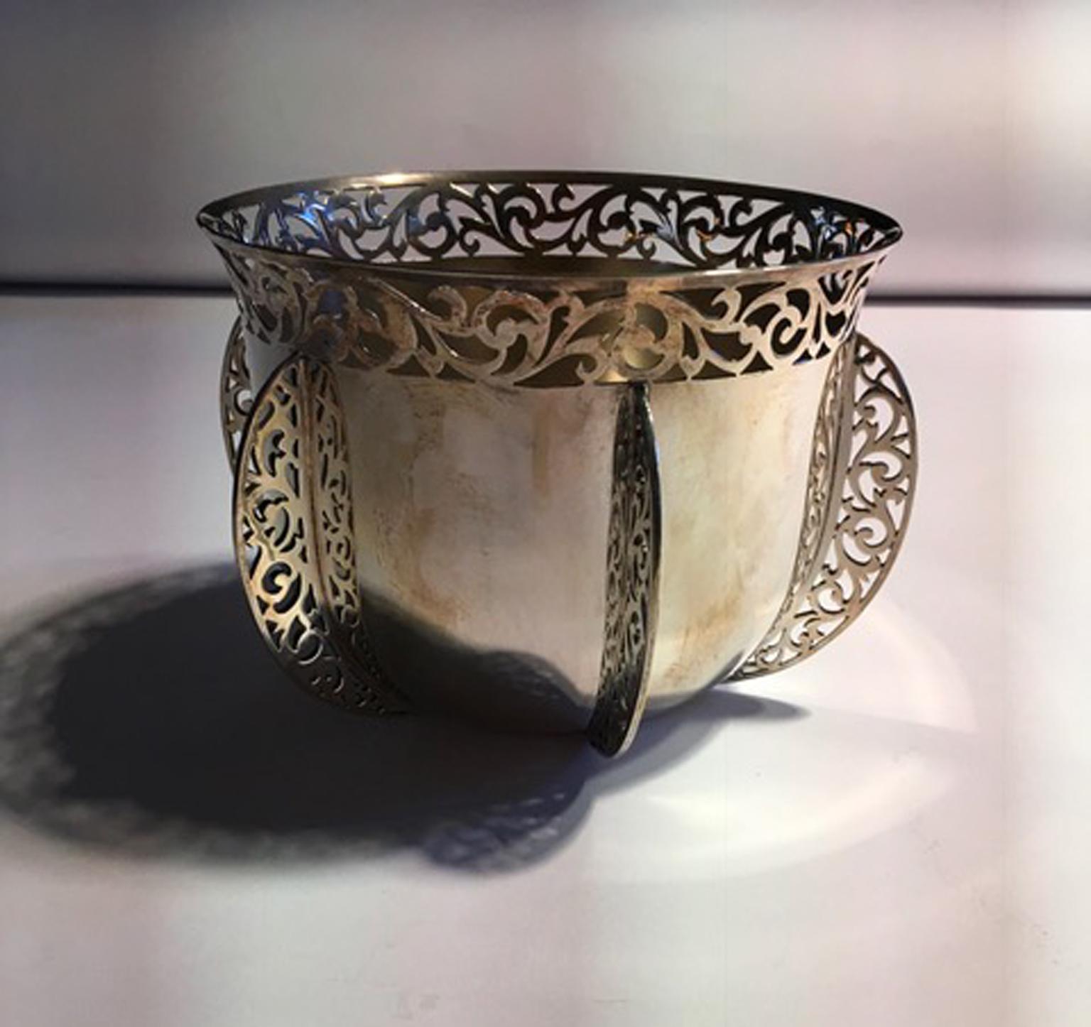 London Early 20th Century Sterling Silver Bowl by Goldsmiths & Silversmiths For Sale 14