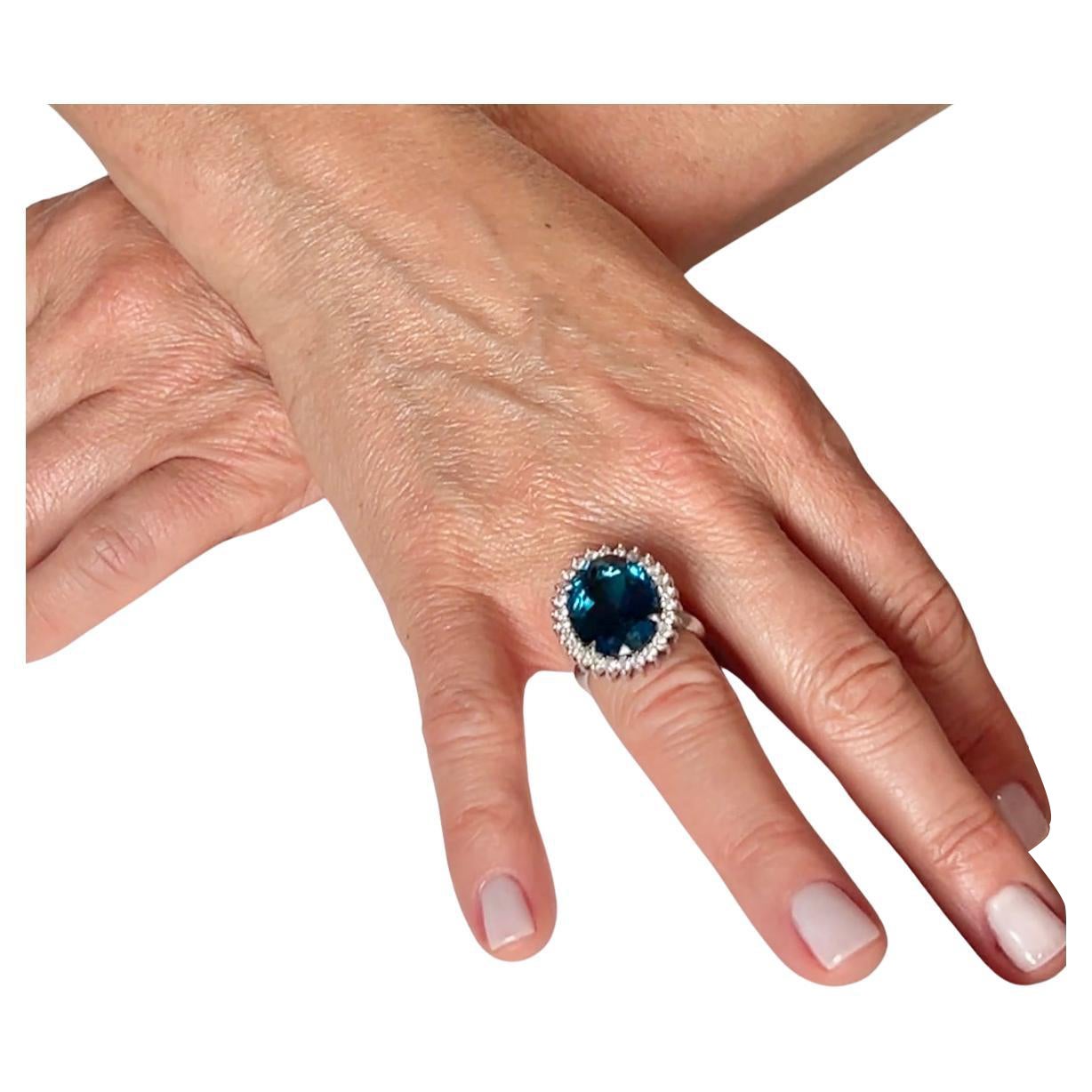 London Lady D Ring 18K Solid Gold-Diamond London Topaz -Substantial Gold Content For Sale