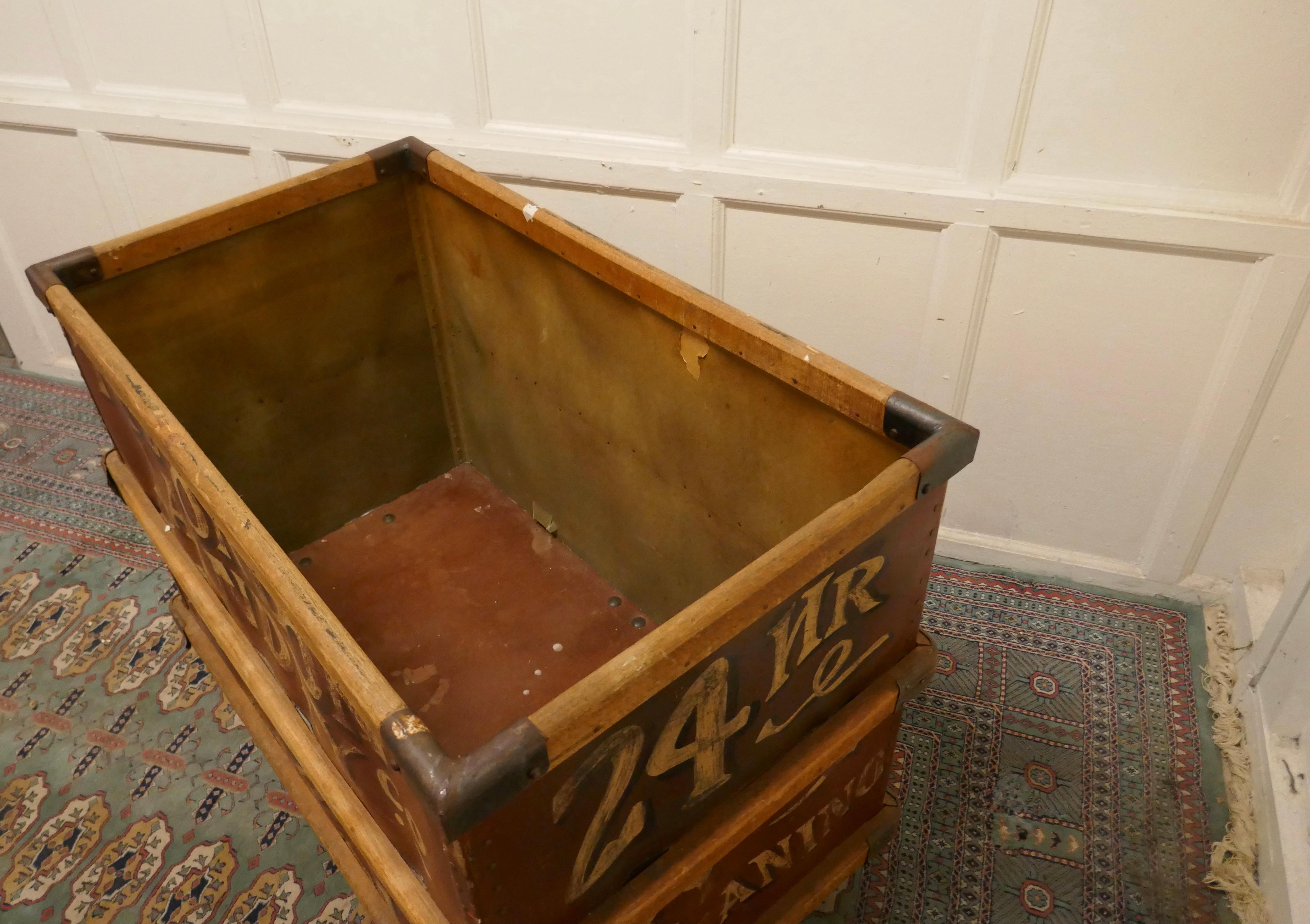 19th Century London Laundry Co. Industrial Trolley Cart   Great piece from the London Laundry For Sale