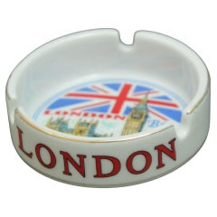 London Souvenir Porcelain Round Ashtray Dish with UK Landmarks