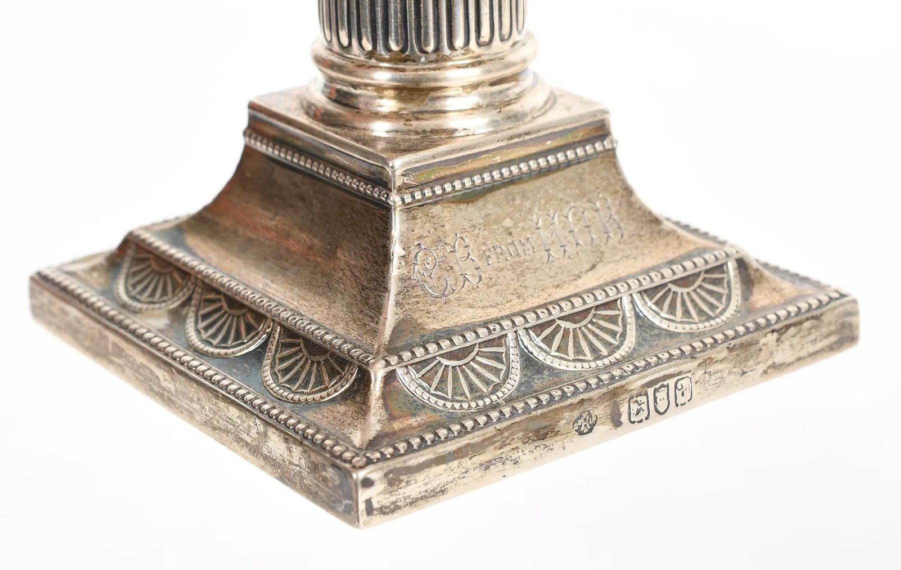 Vittoriano Candelieri in sterline di Londra, anni 1890 circa in vendita