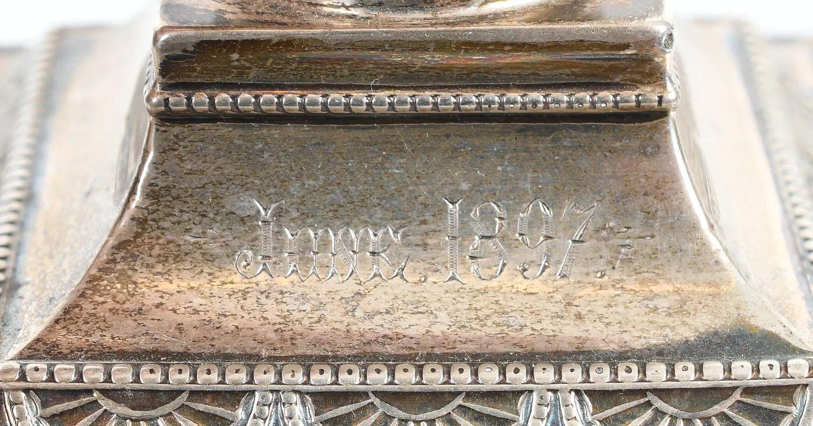 XIX secolo Candelieri in sterline di Londra, anni 1890 circa in vendita