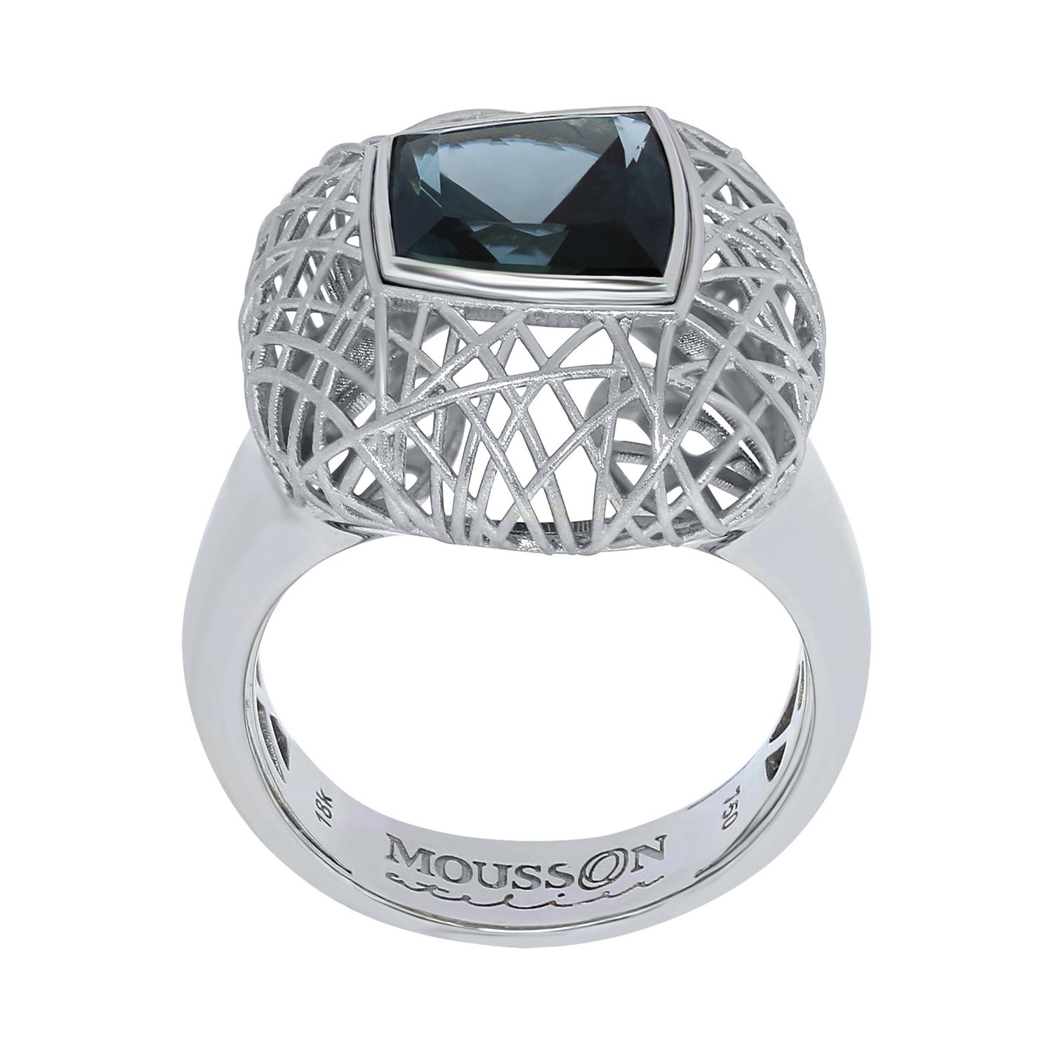Customizable London Topaz 18 Karat White Gold Rolling Stone Suite For Sale  at 1stDibs