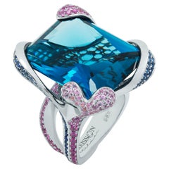 Topazio di Londra 41,79 carati Zaffiri Blu Rosa Anello New Age in oro bianco 18 carati