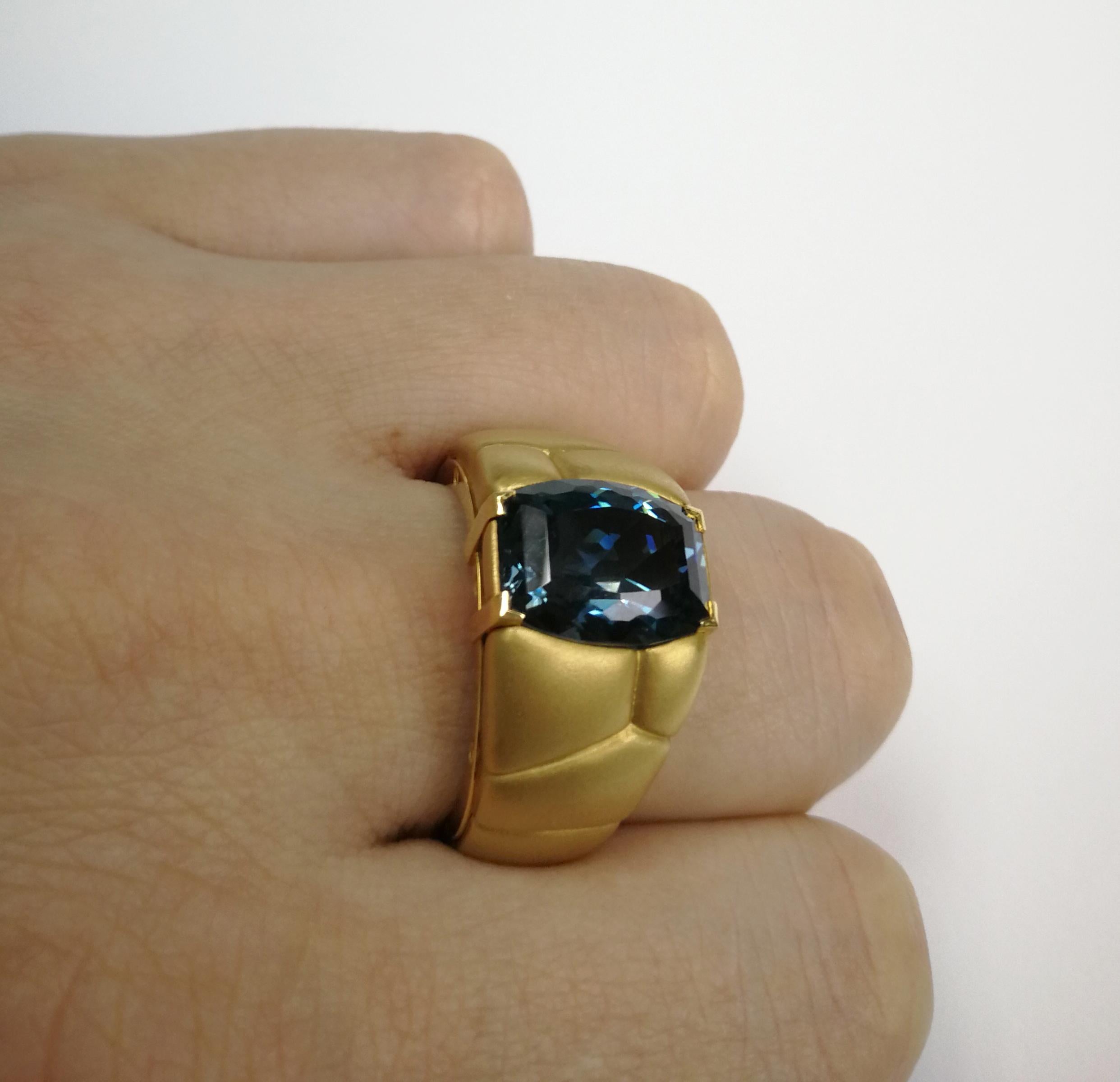 Men's London Topaz 7.69 Carat 18 Karat Yellow Gold Male Inca Ring For Sale