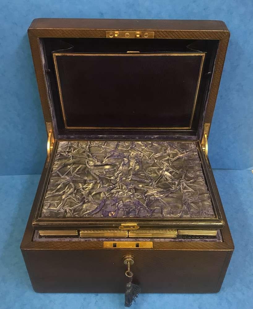 London Victorian 1863 Leather Vanity Box 2
